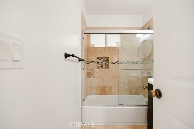 South Gate, California, 90280, United States, 3 Bedrooms Bedrooms, ,2 BathroomsBathrooms,Residential,For Sale,1974979