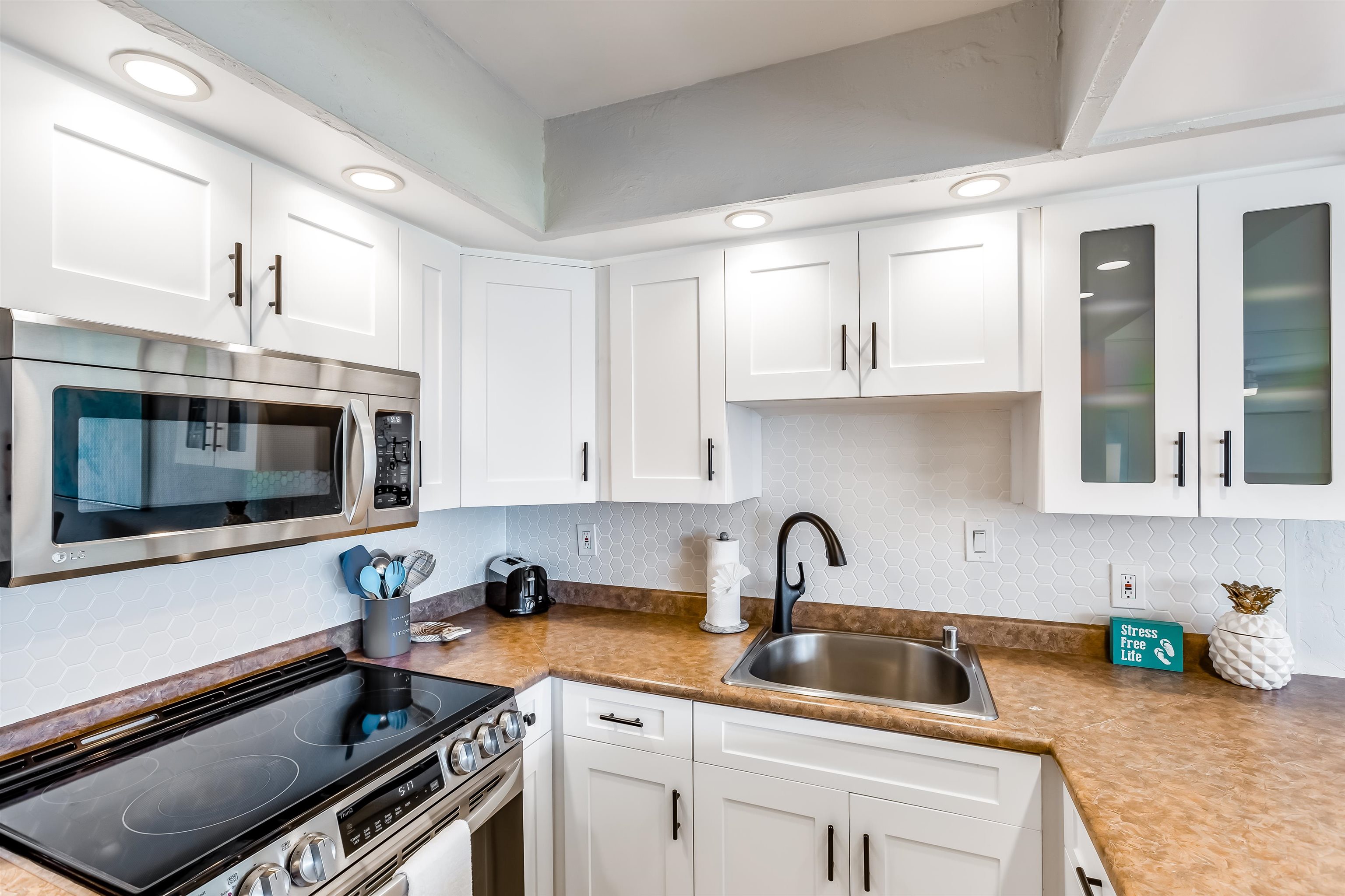 Lahaina, Hawaii, 96761, United States, 1 Bedroom Bedrooms, ,1 BathroomBathrooms,Residential,For Sale,1927239
