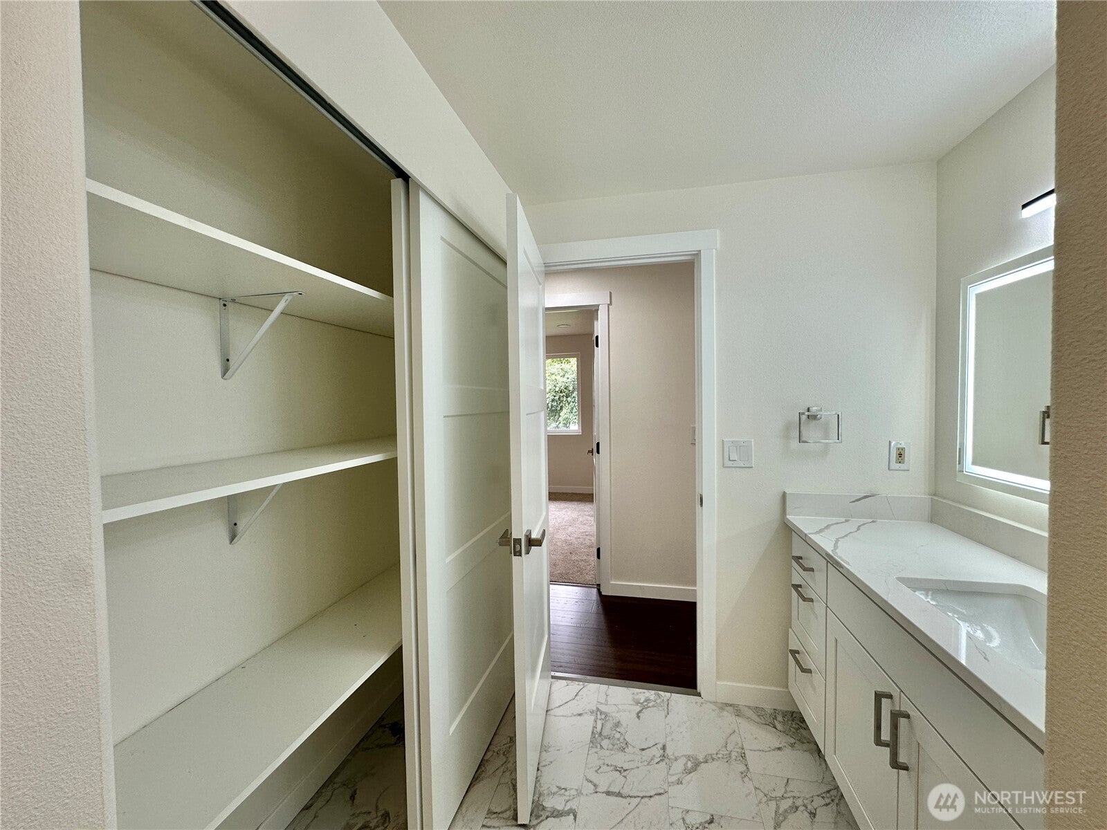 Olympia, Washington, 98516, United States, 4 Bedrooms Bedrooms, ,3 BathroomsBathrooms,Residential,For Sale,1905685