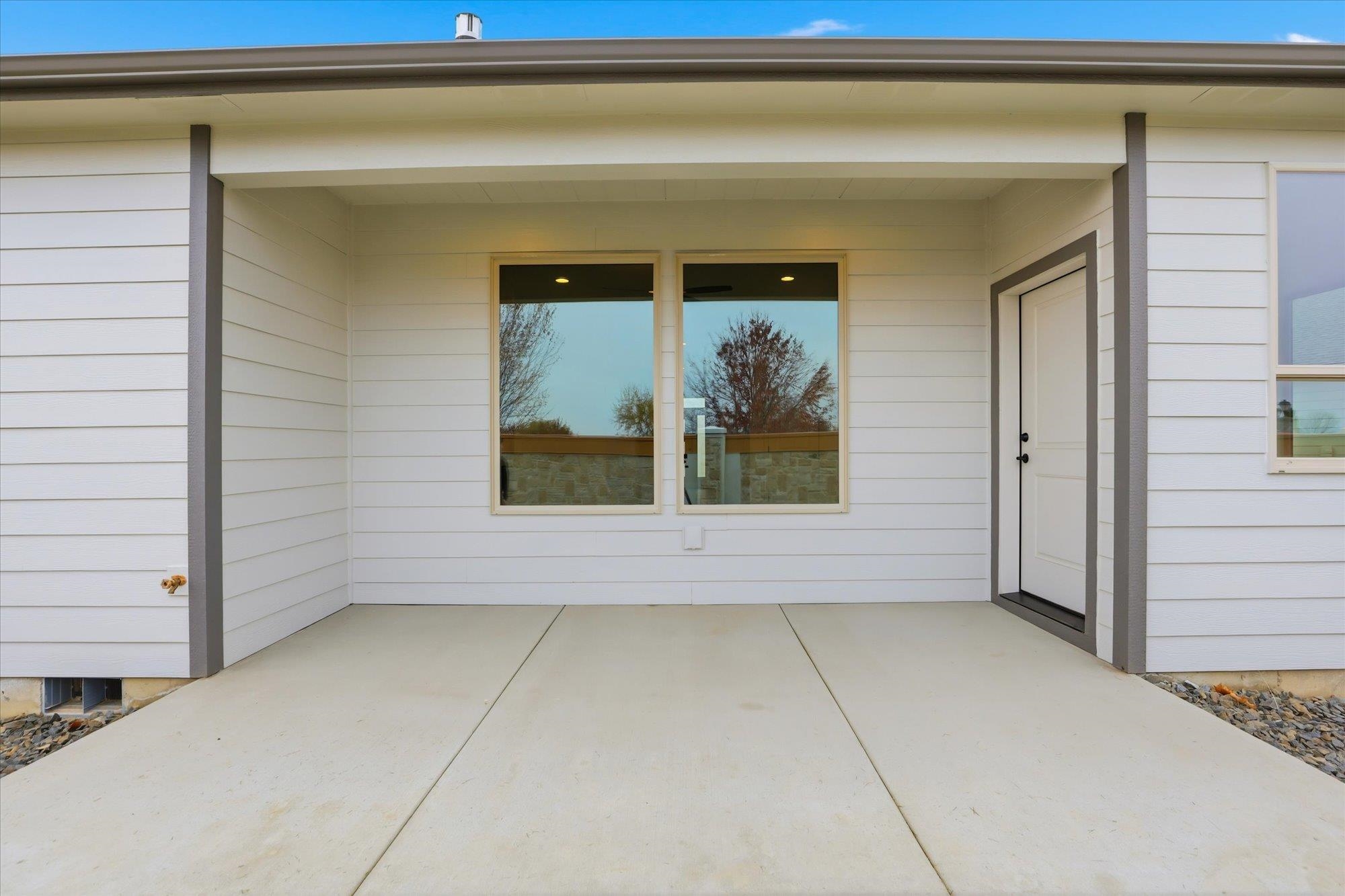 Deer Park, Washington, 99006, United States, 3 Bedrooms Bedrooms, ,2 BathroomsBathrooms,Residential,For Sale,1988069