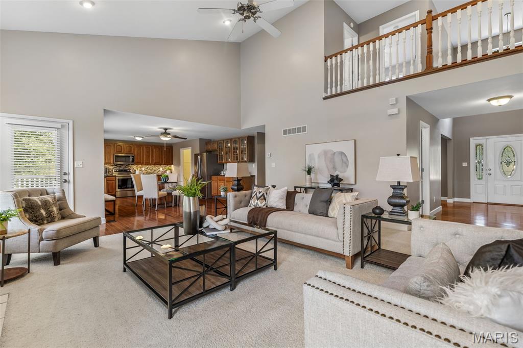 Festus, Missouri, 63028, United States, 4 Bedrooms Bedrooms, ,4 BathroomsBathrooms,Residential,For Sale,1954677