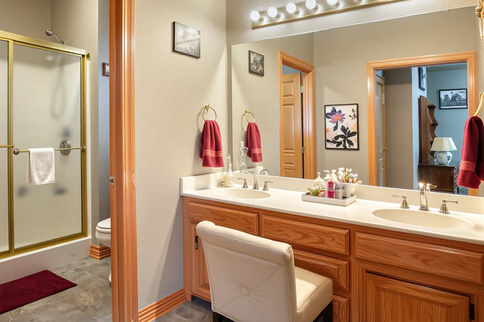 Fort Smith, Arkansas, 72903, United States, 5 Bedrooms Bedrooms, ,4 BathroomsBathrooms,Residential,For Sale,1941738