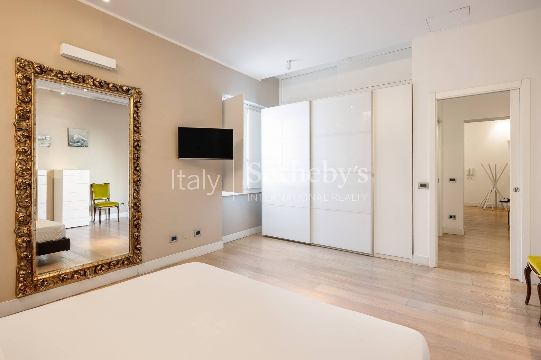  Penthouse with Terrace in the Heart of Palermo