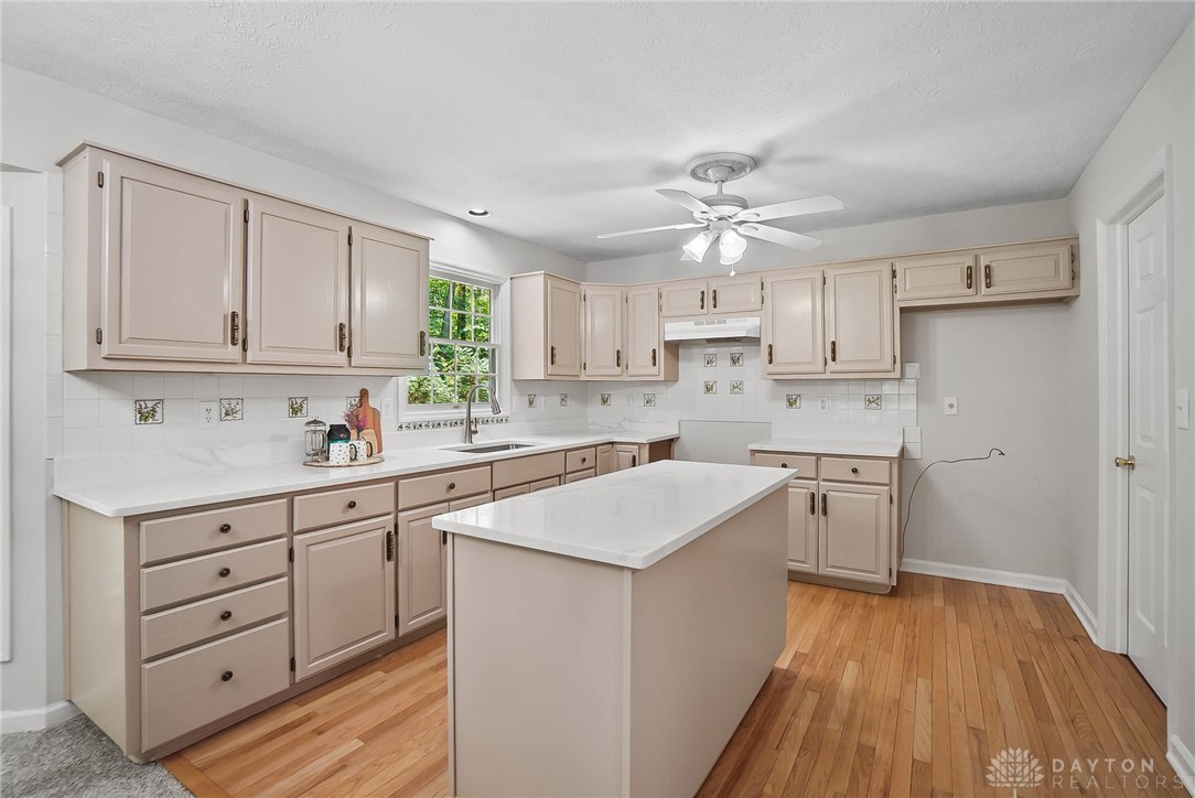 Lebanon, Ohio, 45036, United States, 3 Bedrooms Bedrooms, ,3 BathroomsBathrooms,Residential,For Sale,1848535