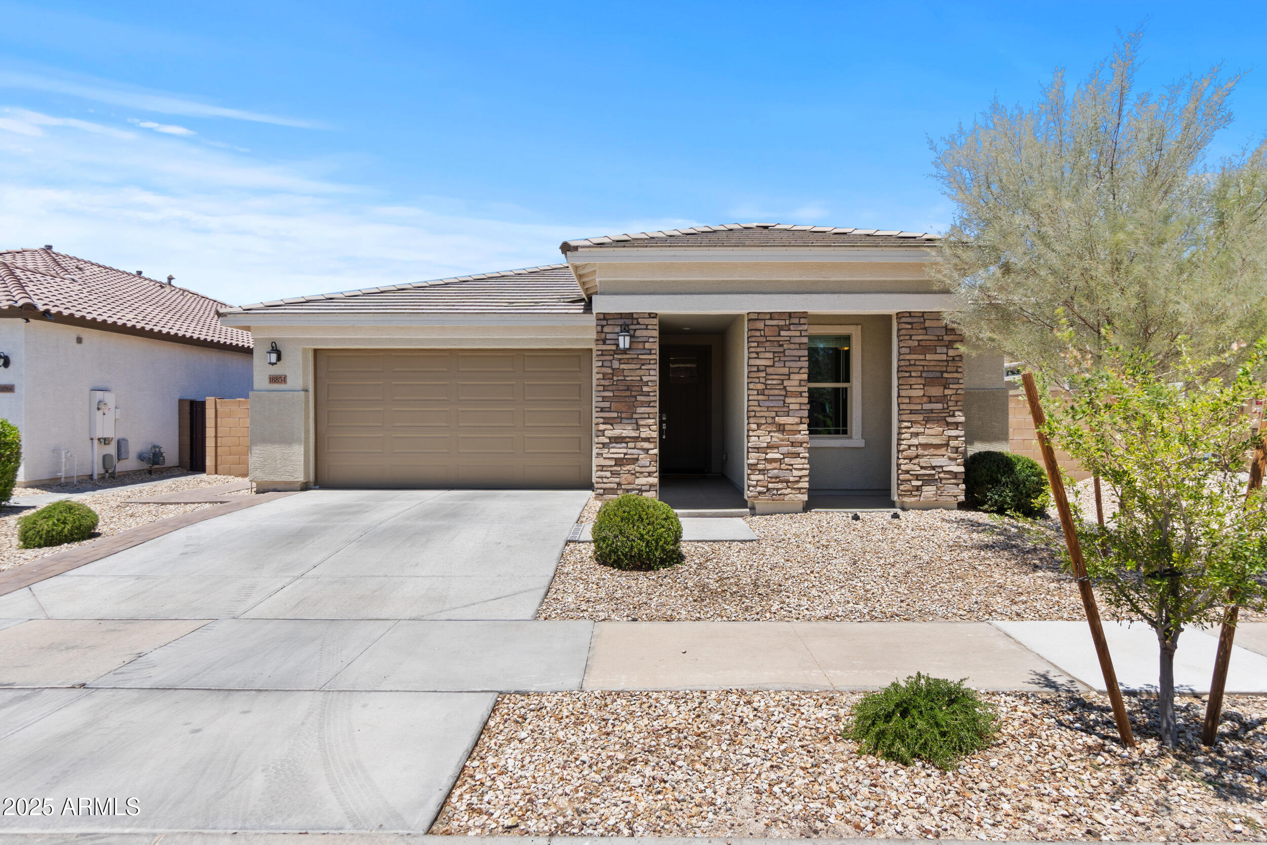 Surprise, Arizona, 85388, United States, 4 Bedrooms Bedrooms, ,Residential,For Sale,1875934