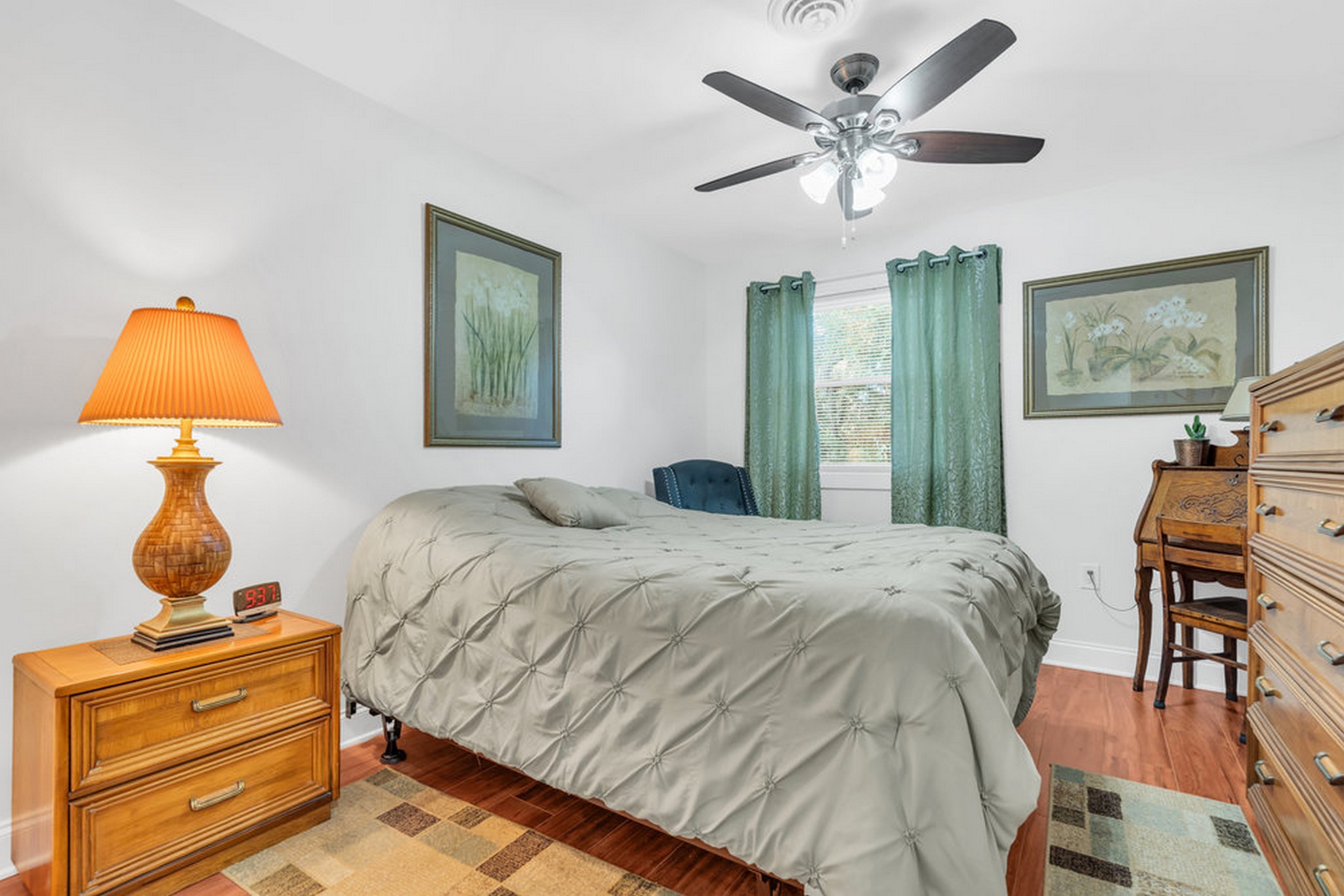  Meticulously Upgraded Sherbourne Model in Crestwood 5 - 物件實景