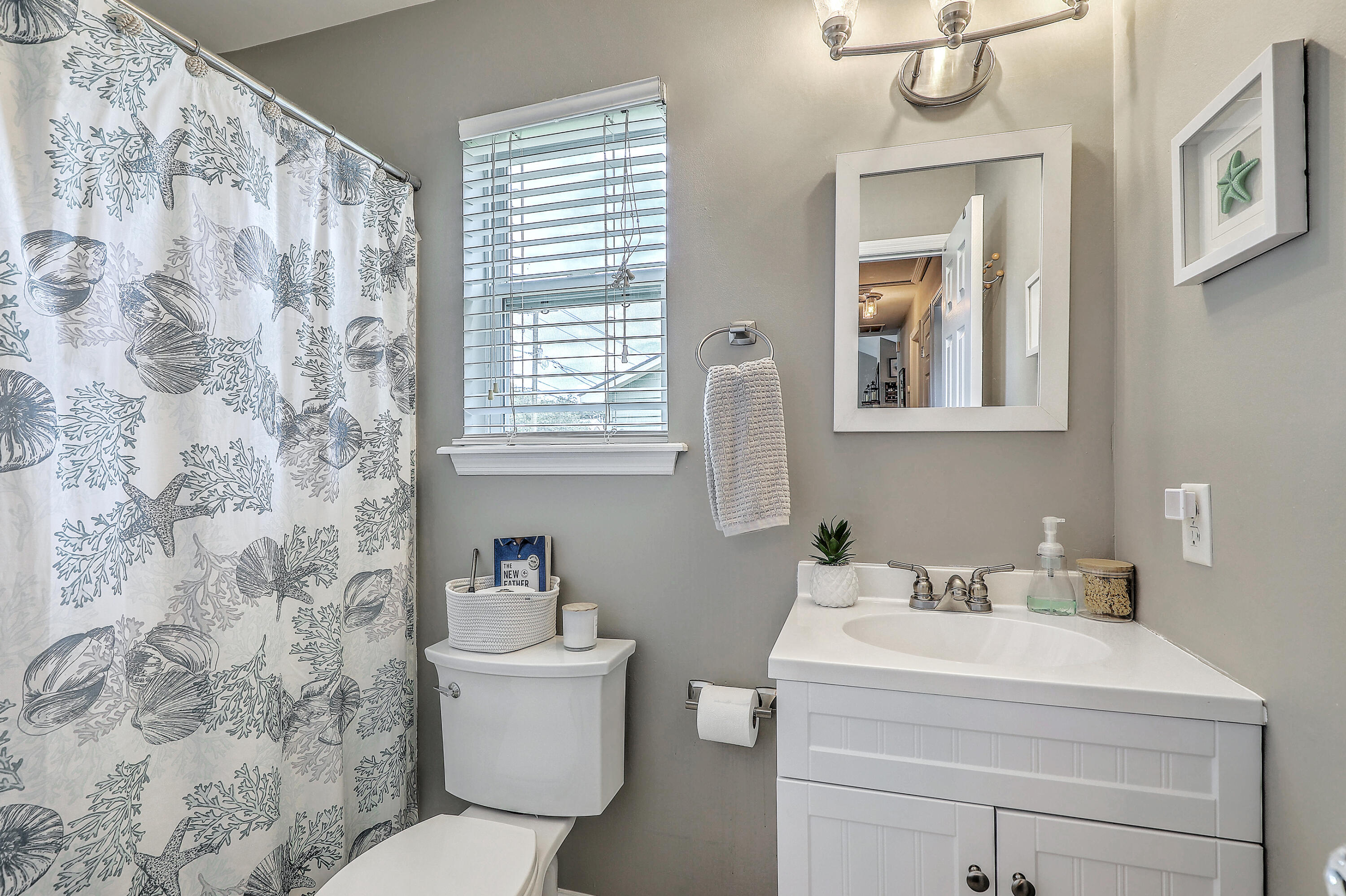 Charleston, South Carolina, 29412, United States, 3 Bedrooms Bedrooms, ,2 BathroomsBathrooms,Residential,For Sale,1980992