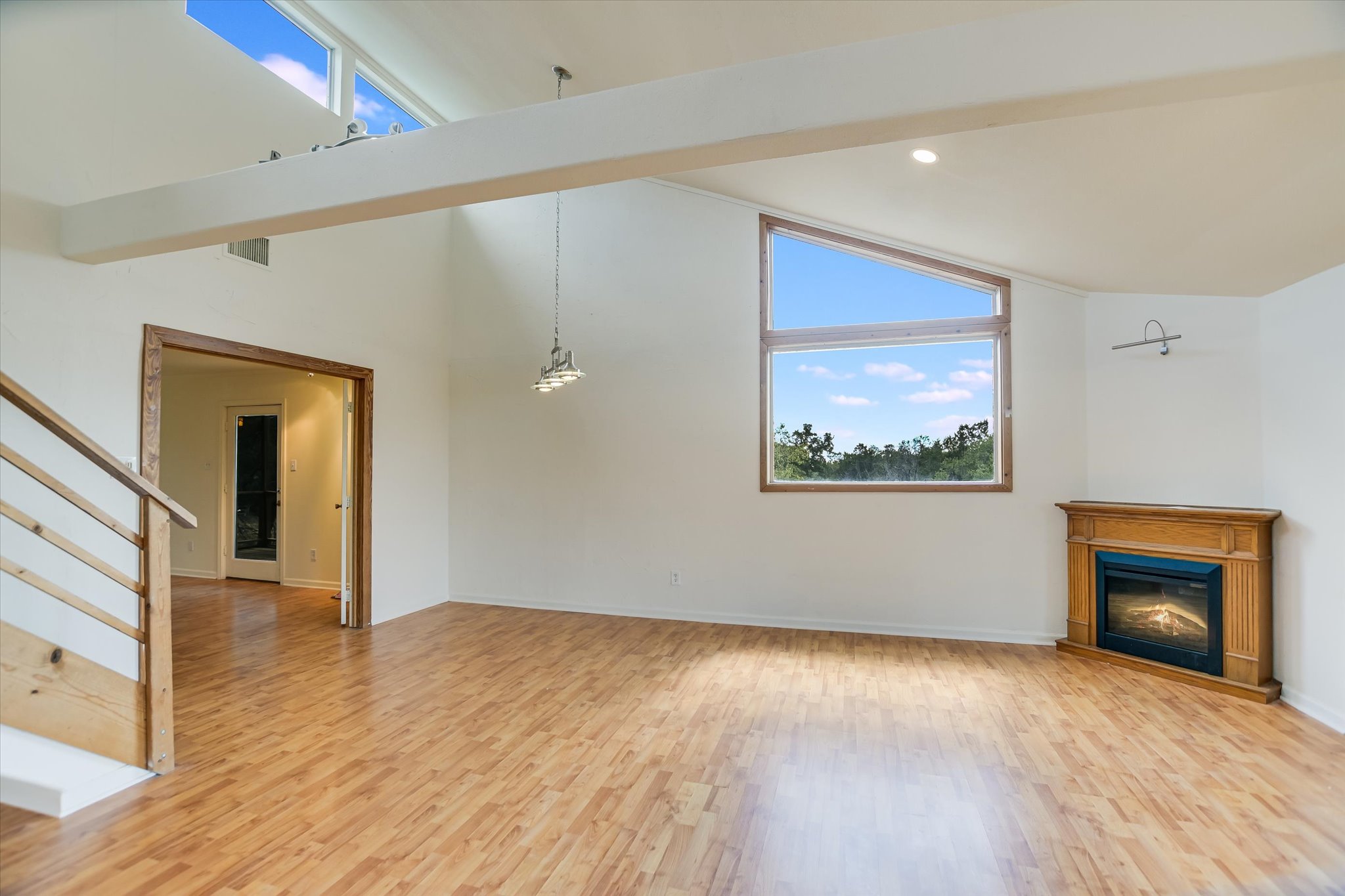 Wimberley, Texas, 78676, United States, 3 Bedrooms Bedrooms, ,3 BathroomsBathrooms,Residential,For Sale,1984414