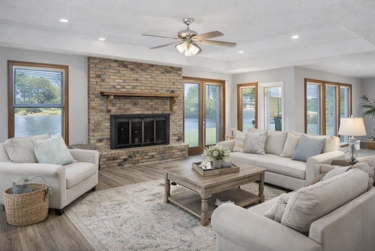 Lake Charles, Louisiana, 70601, United States, 4 Bedrooms Bedrooms, ,3 BathroomsBathrooms,Residential,For Sale,2005290