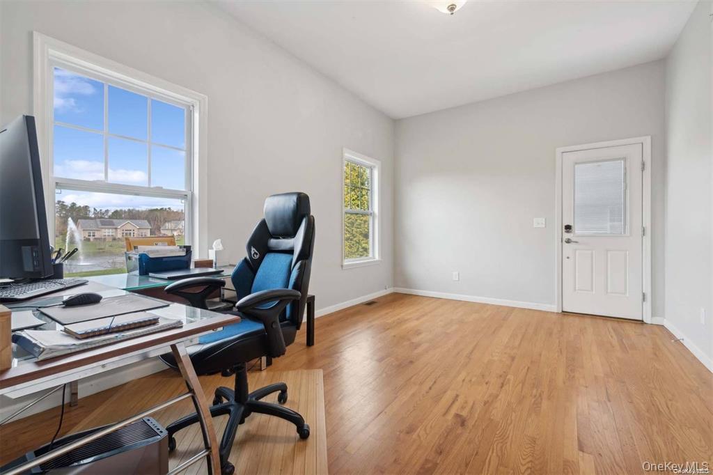 Eastport, New York, 11941, United States, 4 Bedrooms Bedrooms, ,3 BathroomsBathrooms,Residential,For Sale,1987565