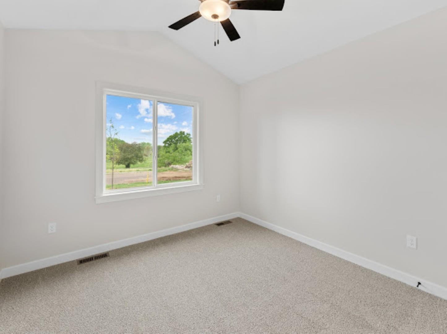 Salina, Kansas, 67401, United States, 5 Bedrooms Bedrooms, ,3 BathroomsBathrooms,Residential,For Sale,1737459