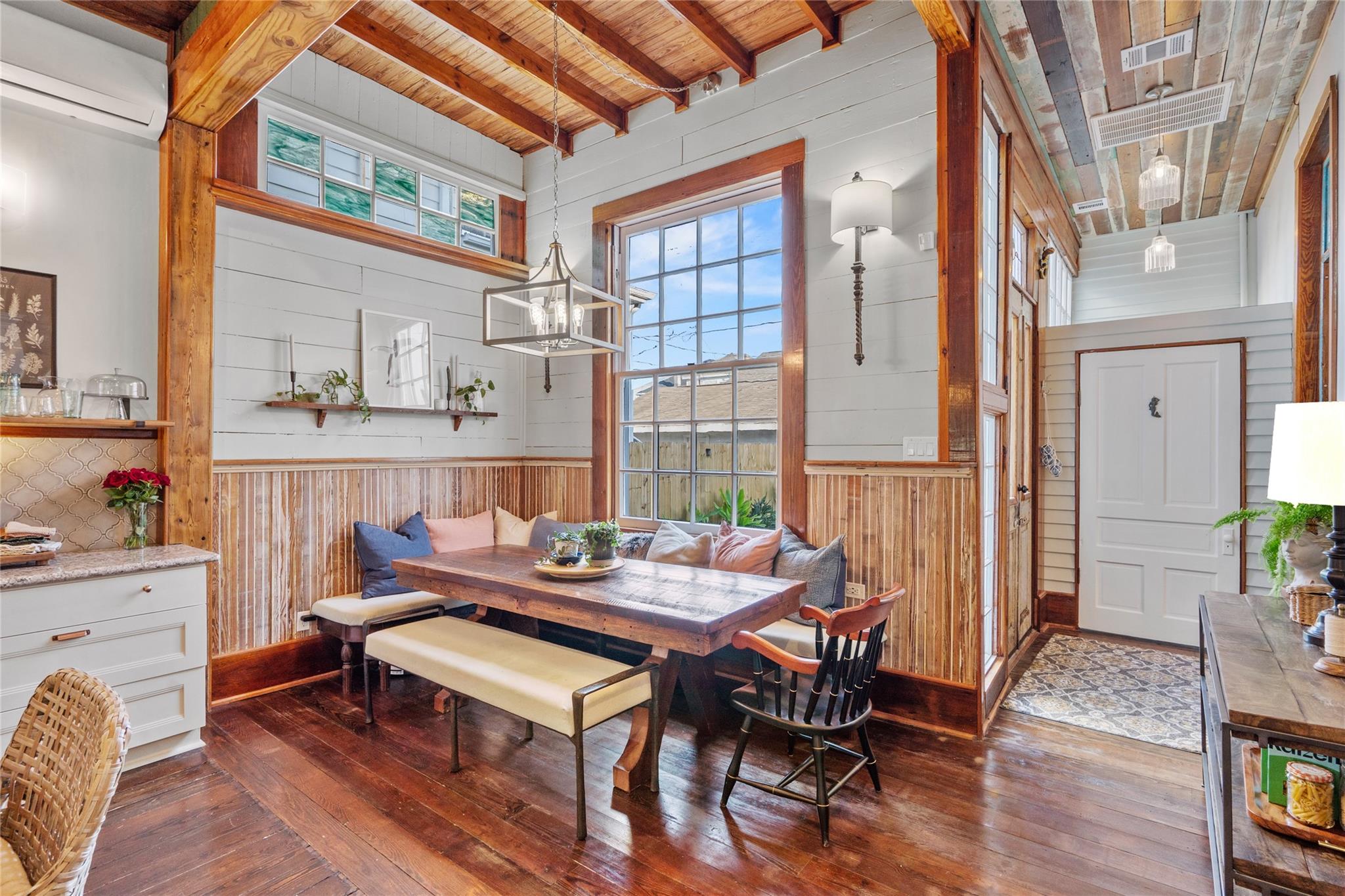 Galveston, Texas, 77550, United States, 4 Bedrooms Bedrooms, ,4 BathroomsBathrooms,Residential,For Sale,1934490