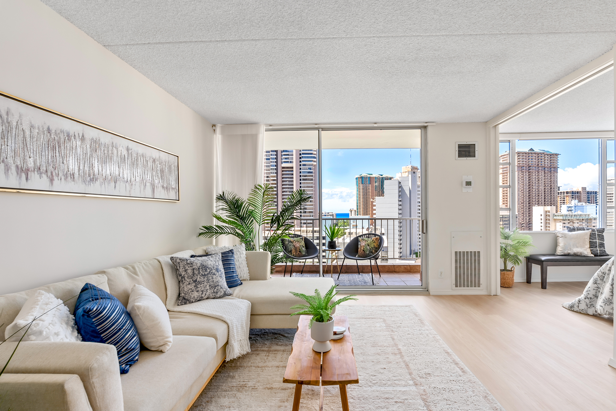 Villa On Eaton Square, Waikiki, City, Diamond Head, Ocean, Sunrise views 