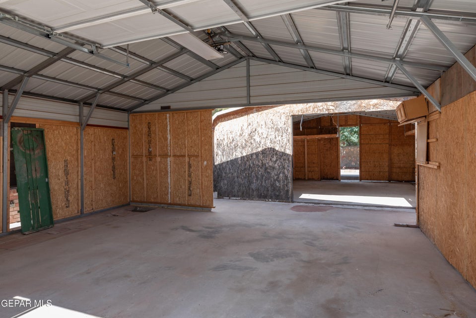 El Paso, Texas, 79934, United States, 4 Bedrooms Bedrooms, ,4 BathroomsBathrooms,Residential,For Sale,1978483