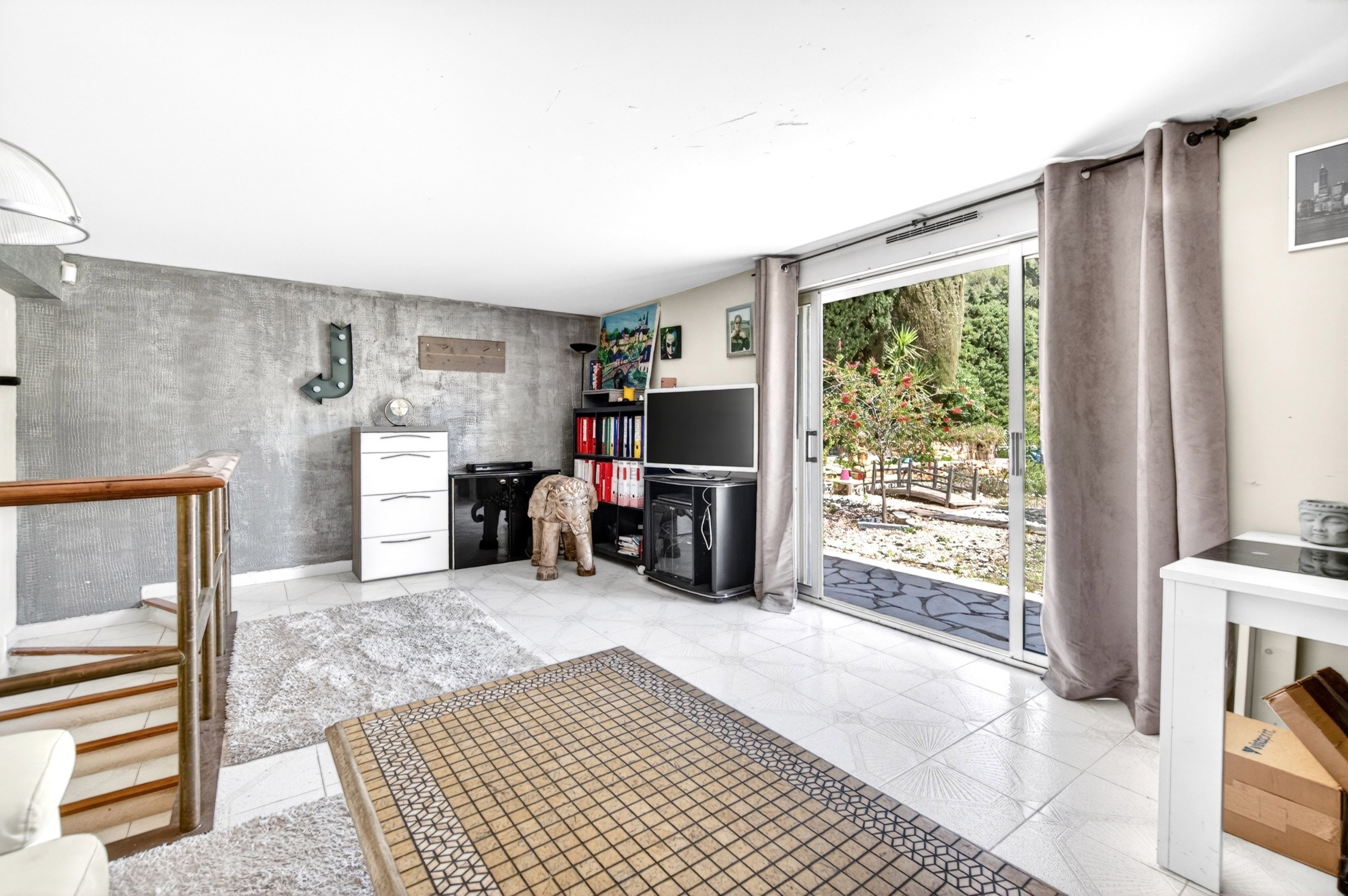  Cannes Croix des Gardes sea view villa with pool and flat landscaped grounds - 物件實景