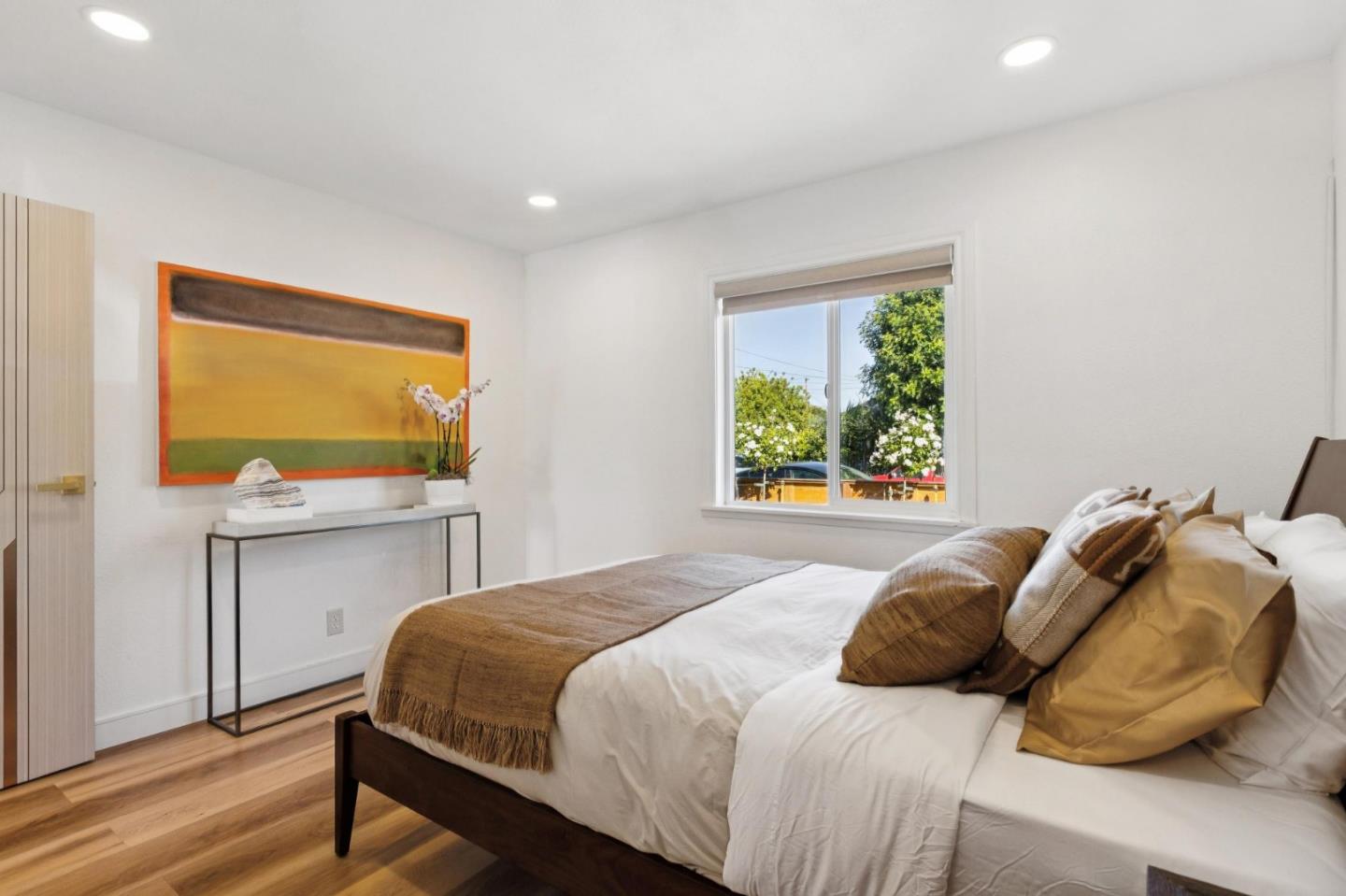 East Palo Alto, California, 94303, United States, 3 Bedrooms Bedrooms, ,2 BathroomsBathrooms,Residential,For Sale,1947382