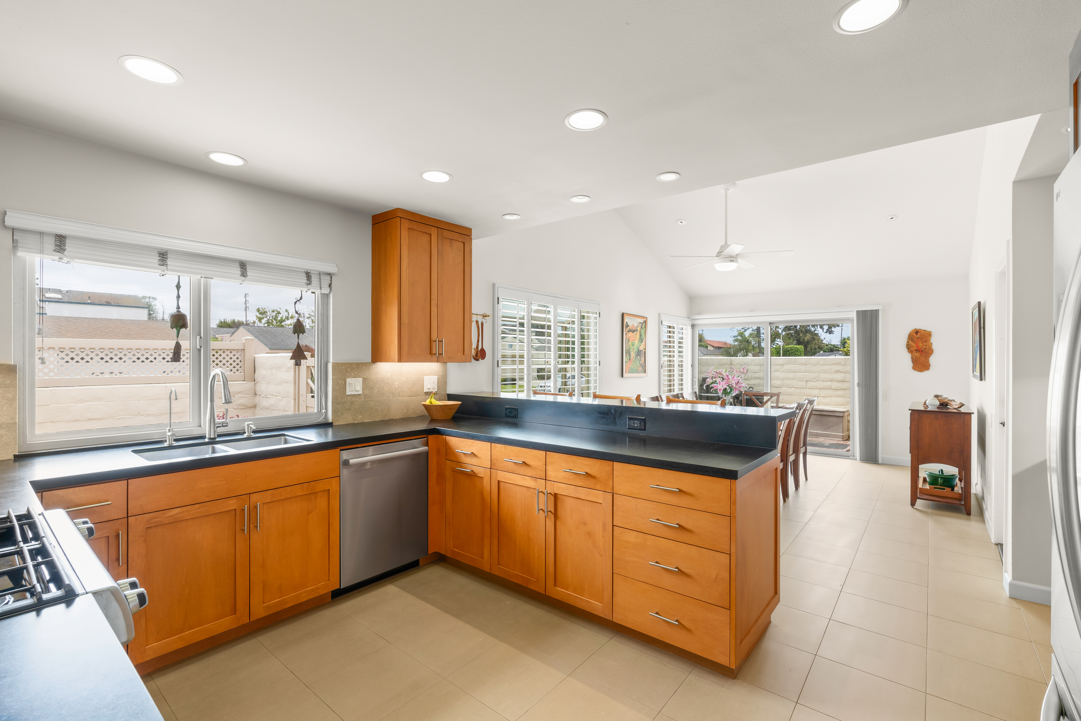  960 Emerald Court, Ventura, CA 93004 - 物件實景
