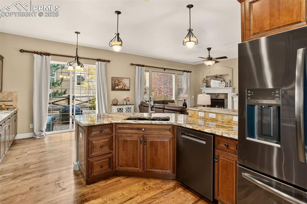 Colorado Springs, Colorado, 80927, United States, 6 Bedrooms Bedrooms, ,4 BathroomsBathrooms,Residential,For Sale,1986329