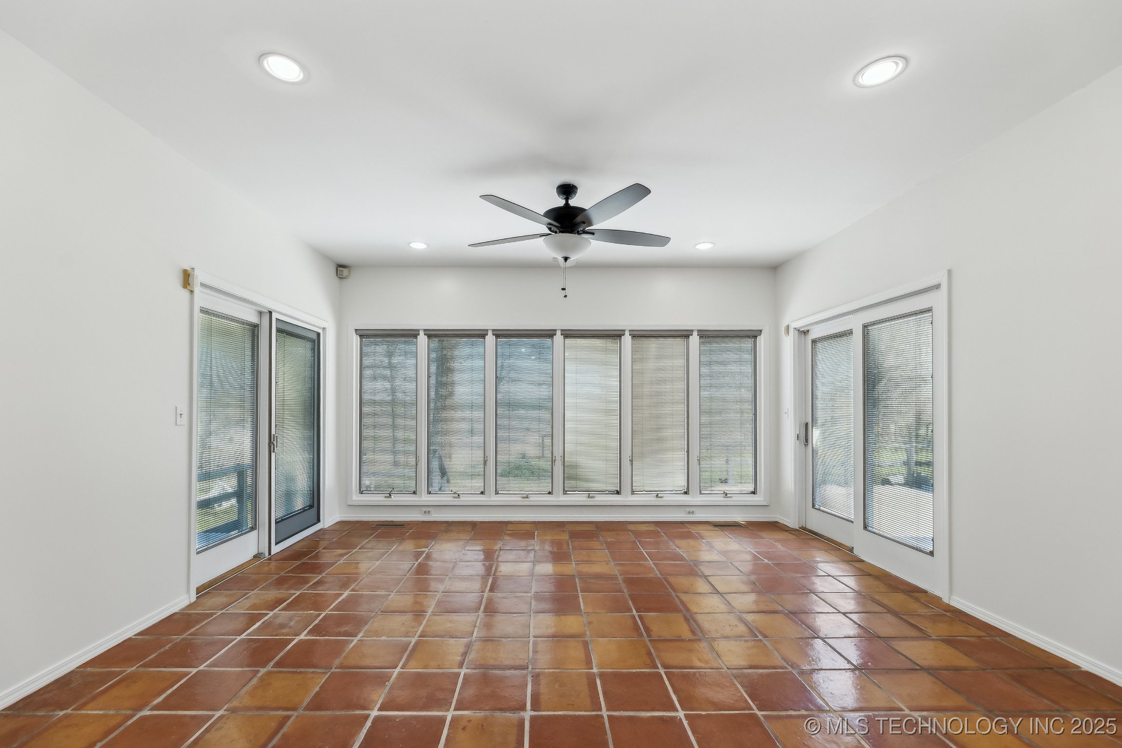 Sand Springs, Oklahoma, 74063, United States, 3 Bedrooms Bedrooms, ,3 BathroomsBathrooms,Residential,For Sale,1901465