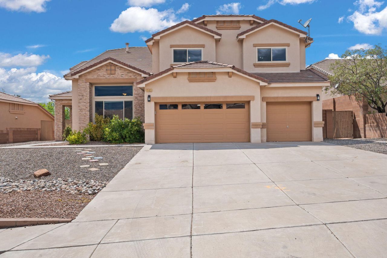 Rio Rancho, New Mexico, 87144, United States, 4 Bedrooms Bedrooms, ,3 BathroomsBathrooms,Residential,For Sale,1906947