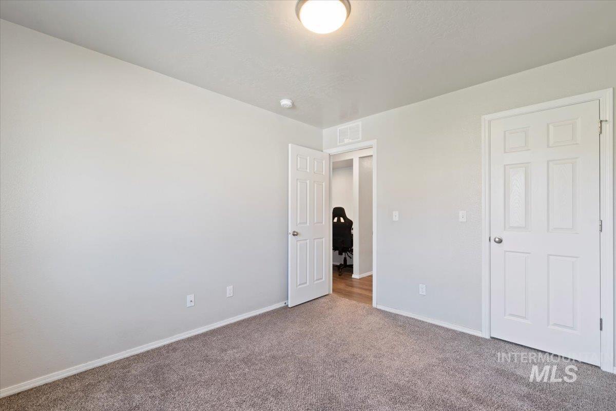 Nampa, Idaho, 83687, United States, 5 Bedrooms Bedrooms, ,Residential,For Sale,1926989