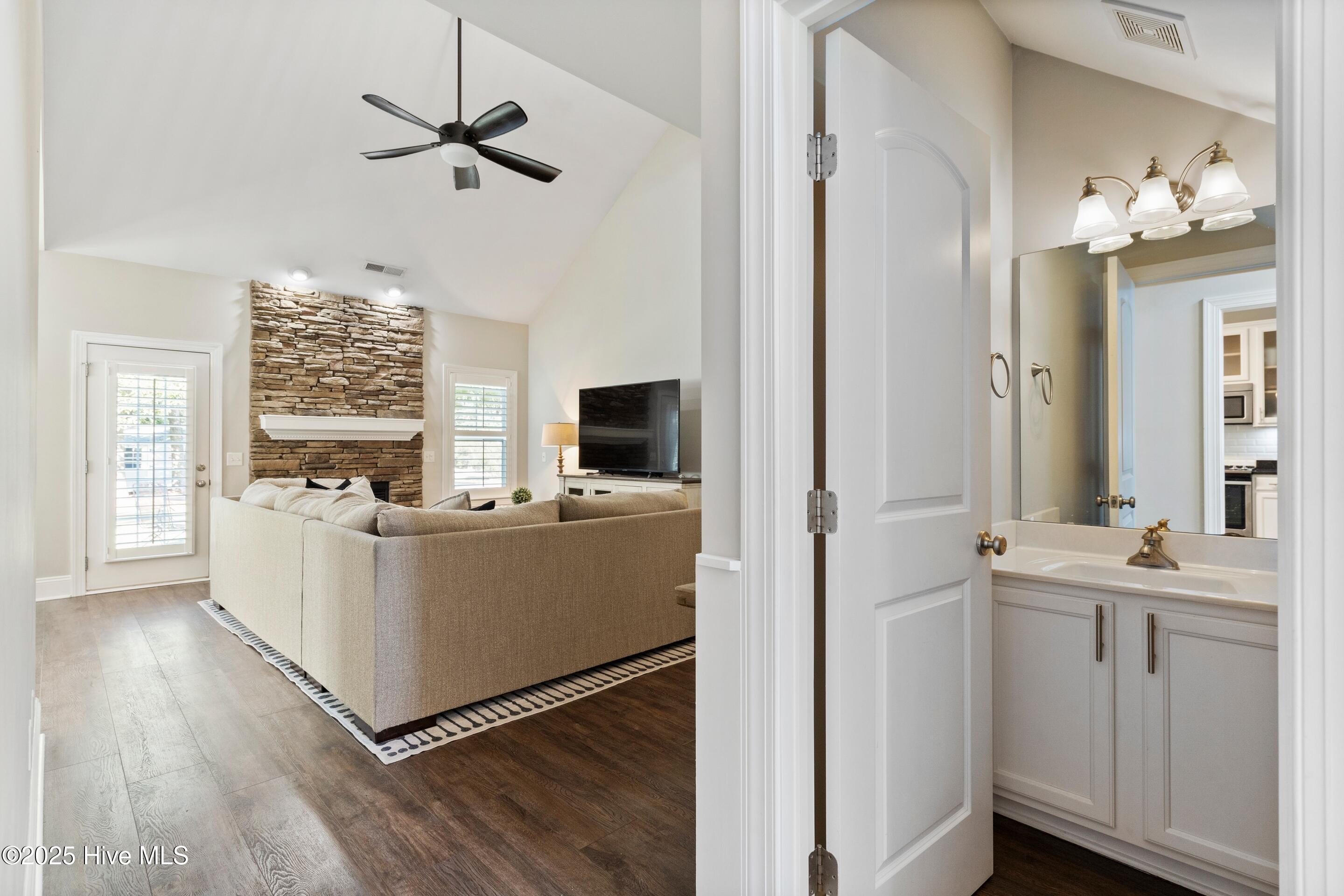 Hampstead, North Carolina, 28443, United States, 4 Bedrooms Bedrooms, ,3 BathroomsBathrooms,Residential,For Sale,1941997