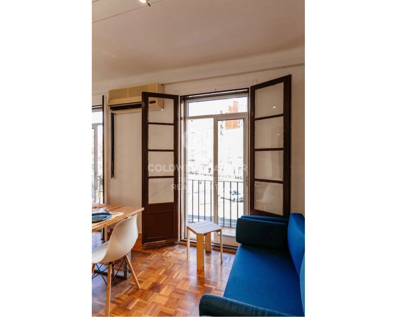 Barcelona, Catalonia, ES, 4 Bedrooms Bedrooms, ,2 BathroomsBathrooms,Residential,For Sale,1752141