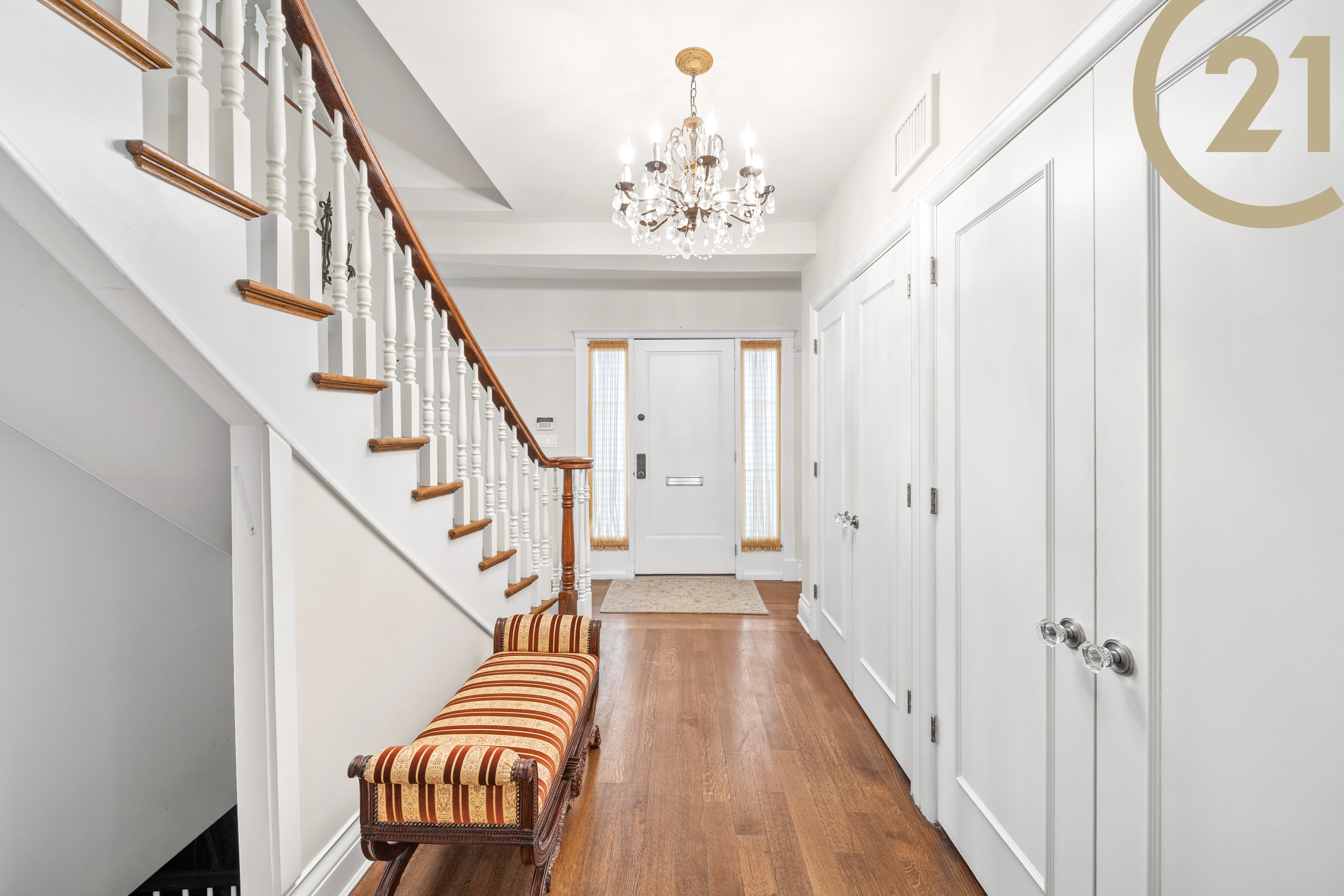 Brooklyn, New York, 11210, United States, 7 Bedrooms Bedrooms, ,5 BathroomsBathrooms,Residential,For Sale,1895266