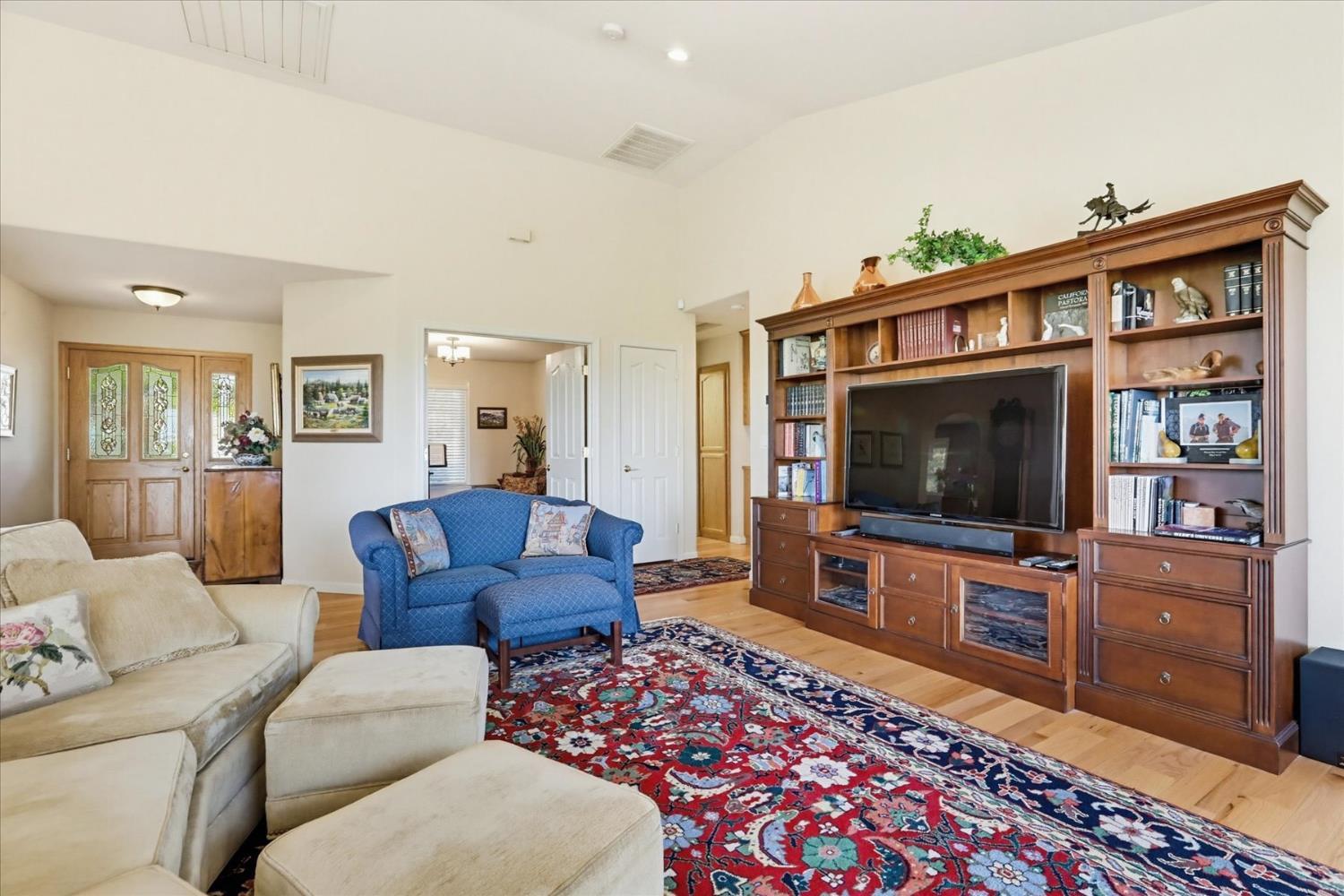 Grass Valley, California, 95945, United States, 3 Bedrooms Bedrooms, ,2 BathroomsBathrooms,Residential,For Sale,2048773