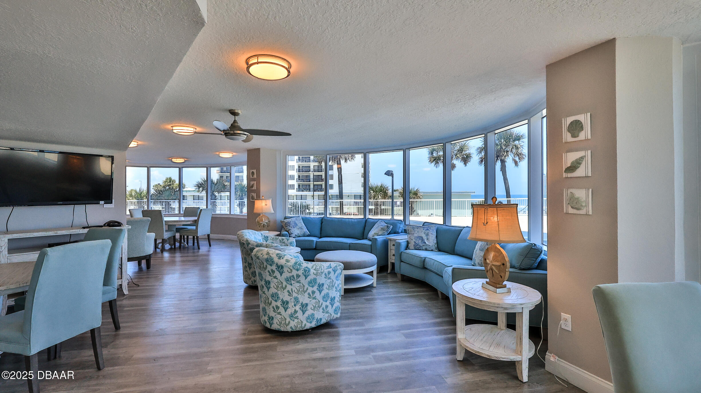 Daytona Beach Shores, Florida, 32118, United States, 2 Bedrooms Bedrooms, ,2 BathroomsBathrooms,Residential,For Sale,1993266