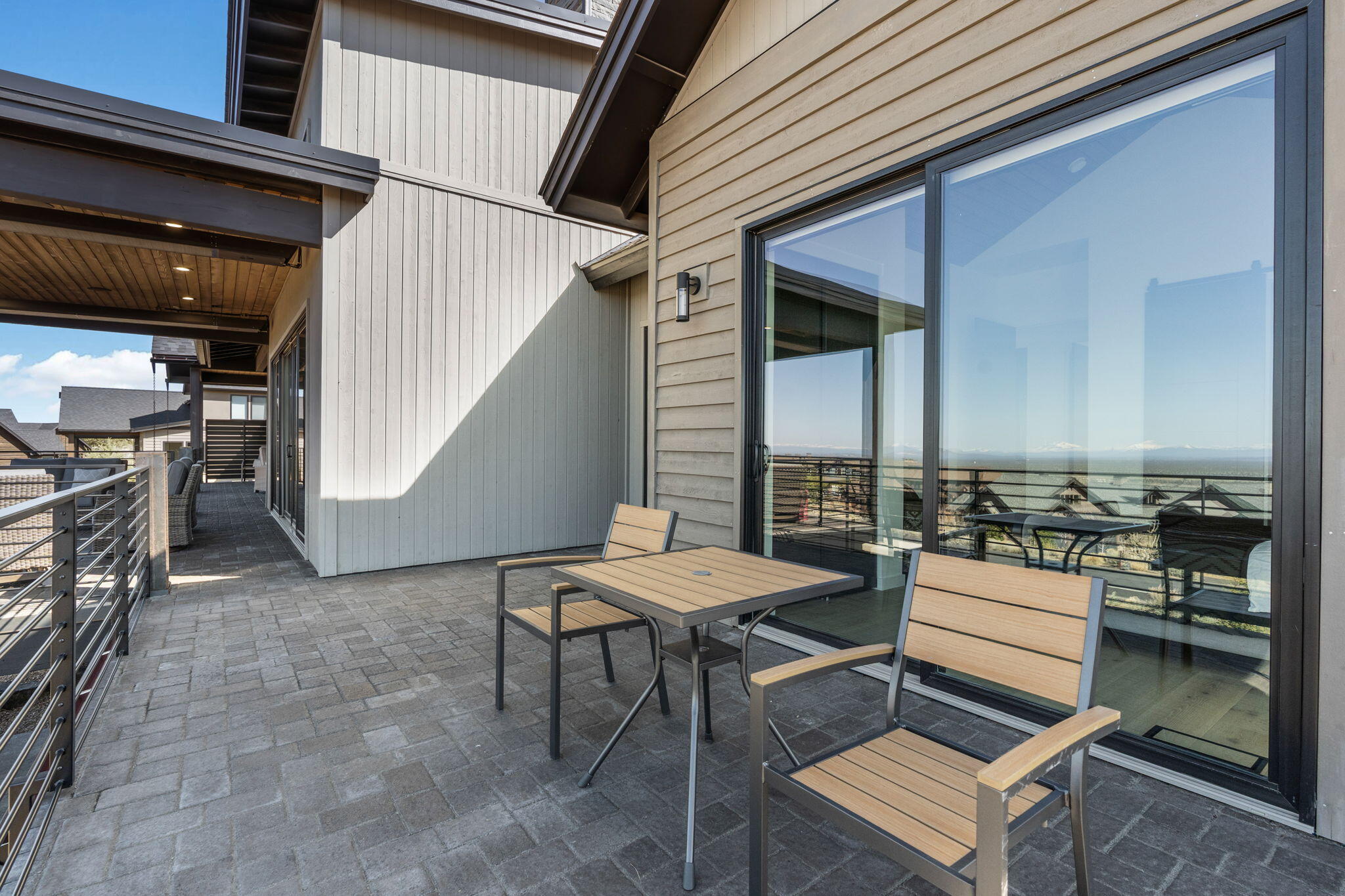 Powell Butte, Oregon, 97753, United States, 4 Bedrooms Bedrooms, ,5 BathroomsBathrooms,Residential,For Sale,1804820