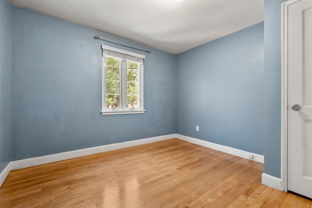 Watertown, Massachusetts, 02472, United States, 2 Bedrooms Bedrooms, ,1 BathroomBathrooms,Residential,For Sale,1947572