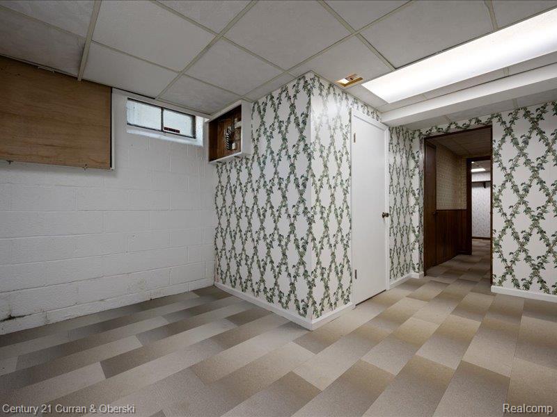 Inkster, Michigan, 48141, United States, 3 Bedrooms Bedrooms, ,3 BathroomsBathrooms,Residential,For Sale,1983266