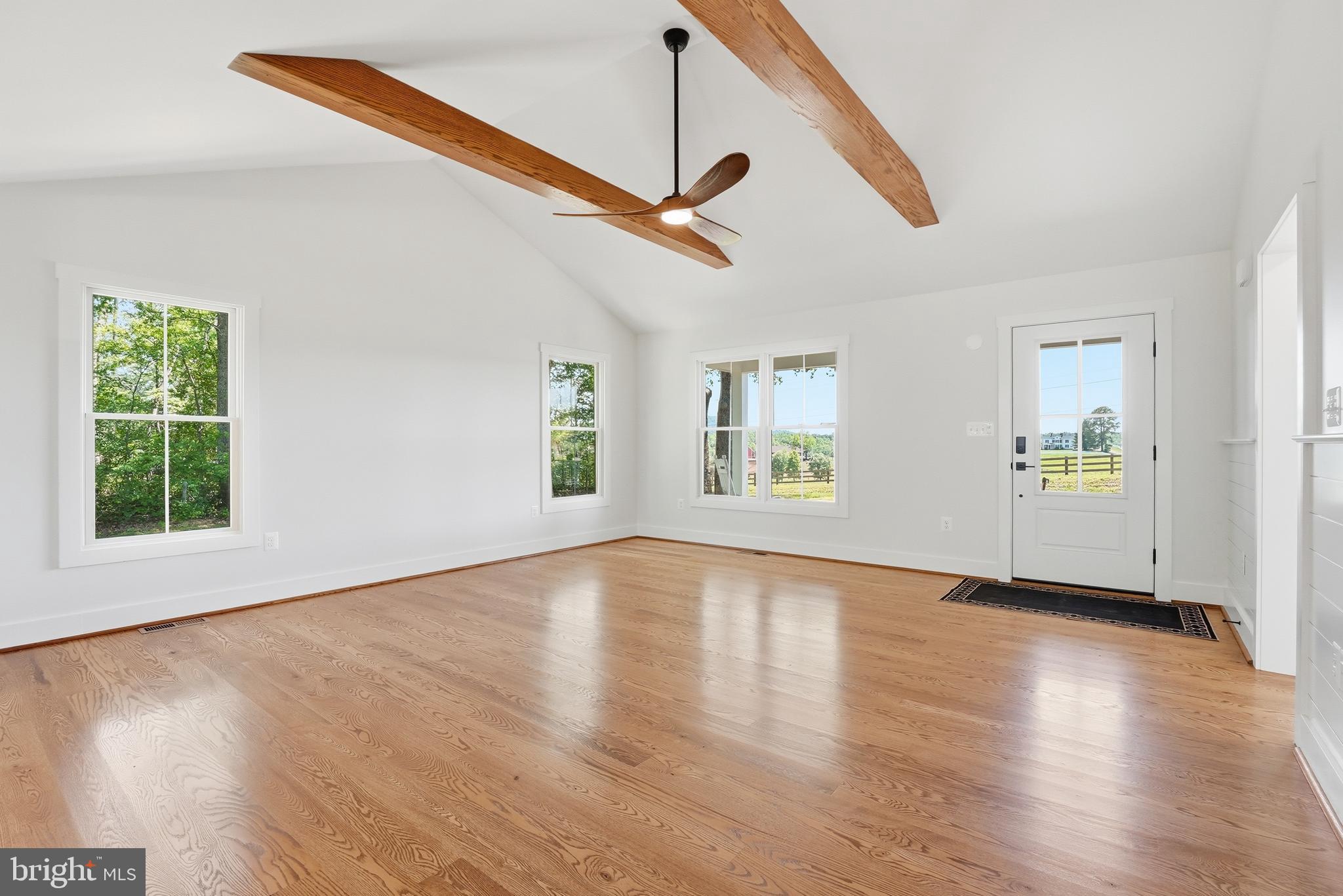 Reva, Virginia, 22735, United States, 2 Bedrooms Bedrooms, ,2 BathroomsBathrooms,Residential,For Sale,2048216