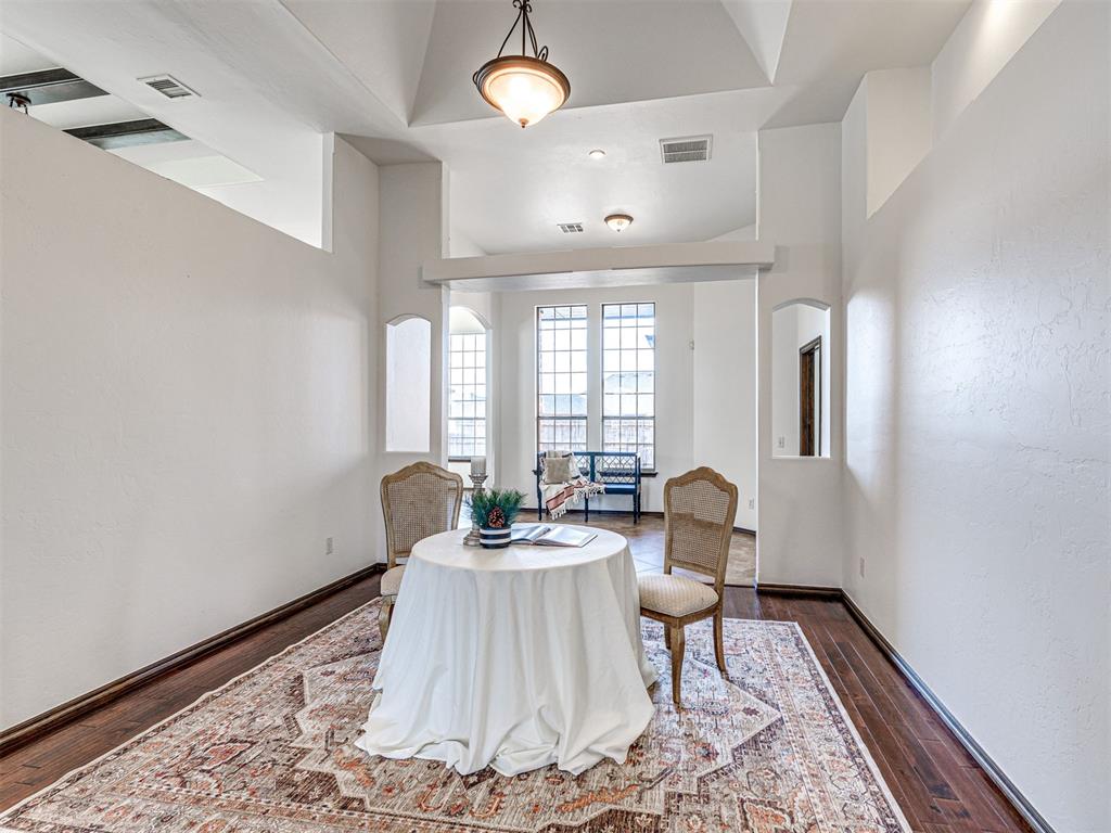 Edmond, Oklahoma, 73012, United States, 4 Bedrooms Bedrooms, ,3 BathroomsBathrooms,Residential,For Sale,1996470