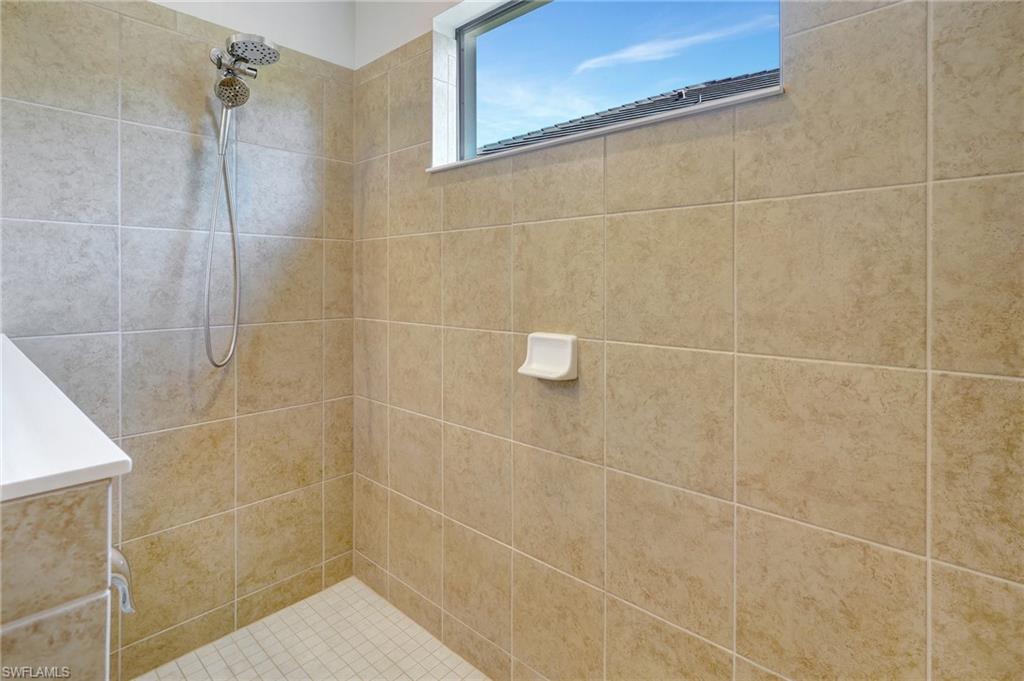 Fort Myers, Florida, 33905, United States, 3 Bedrooms Bedrooms, ,3 BathroomsBathrooms,Residential,For Sale,1762206