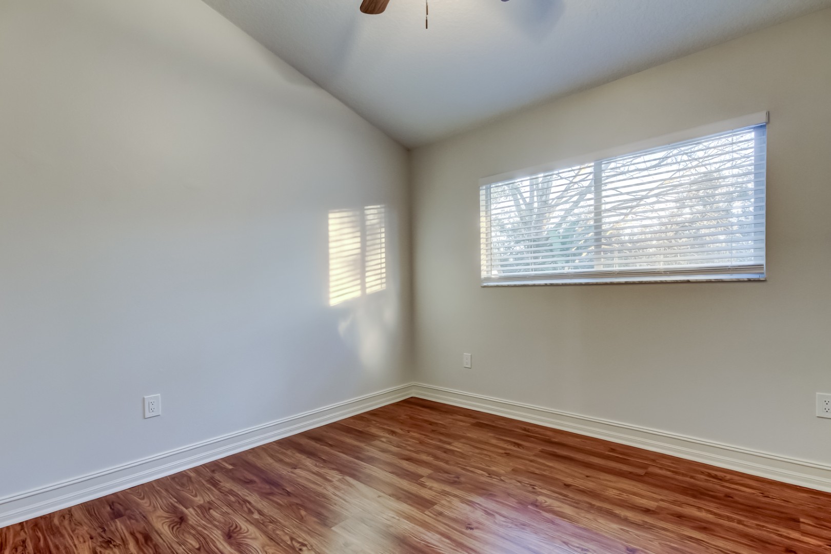 Tampa, Florida, 33647, United States, 5 Bedrooms Bedrooms, ,3 BathroomsBathrooms,Residential,For Sale,2015638