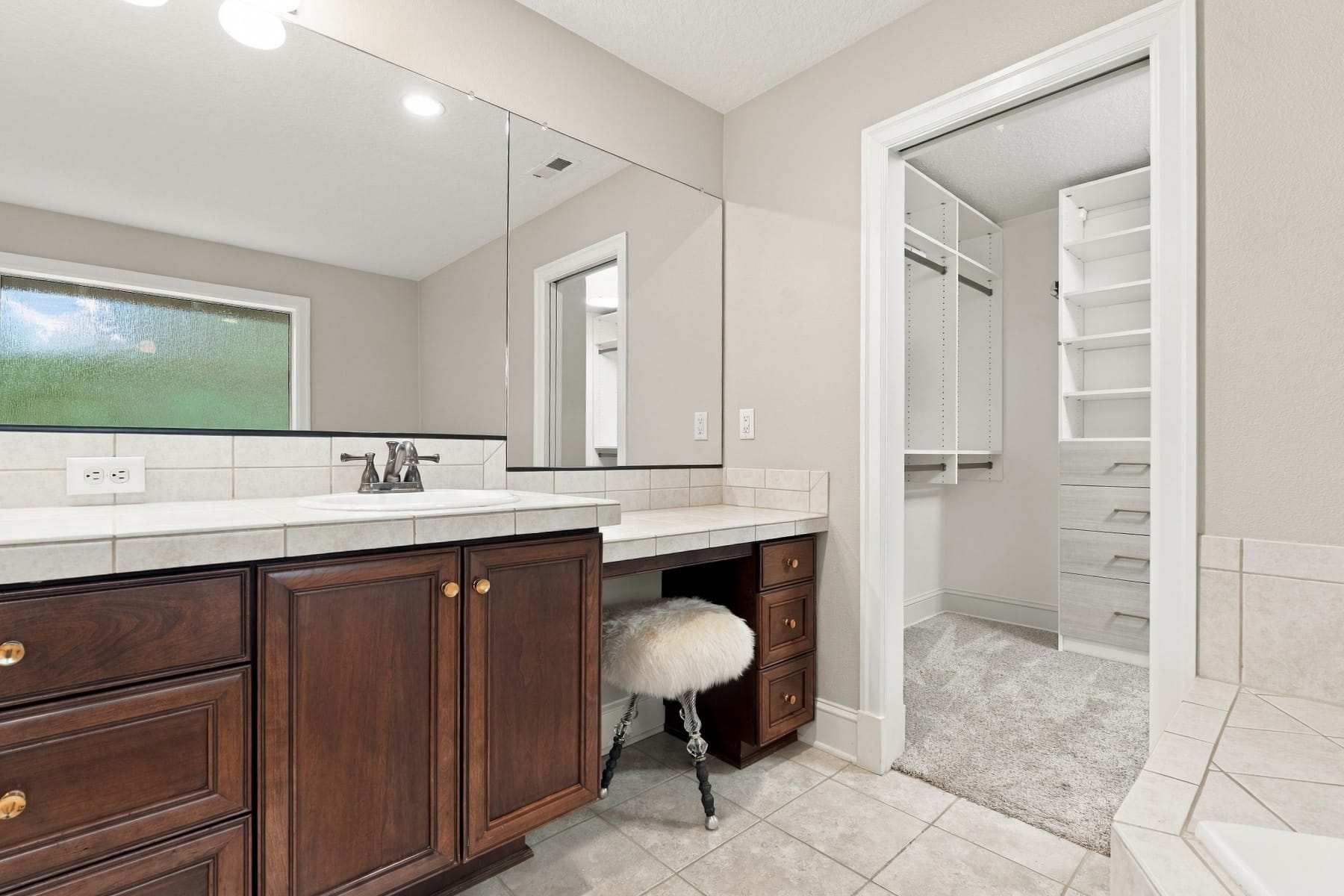  10340 SW HELENIUS ST Tualatin, OR 97062 - 物件實景