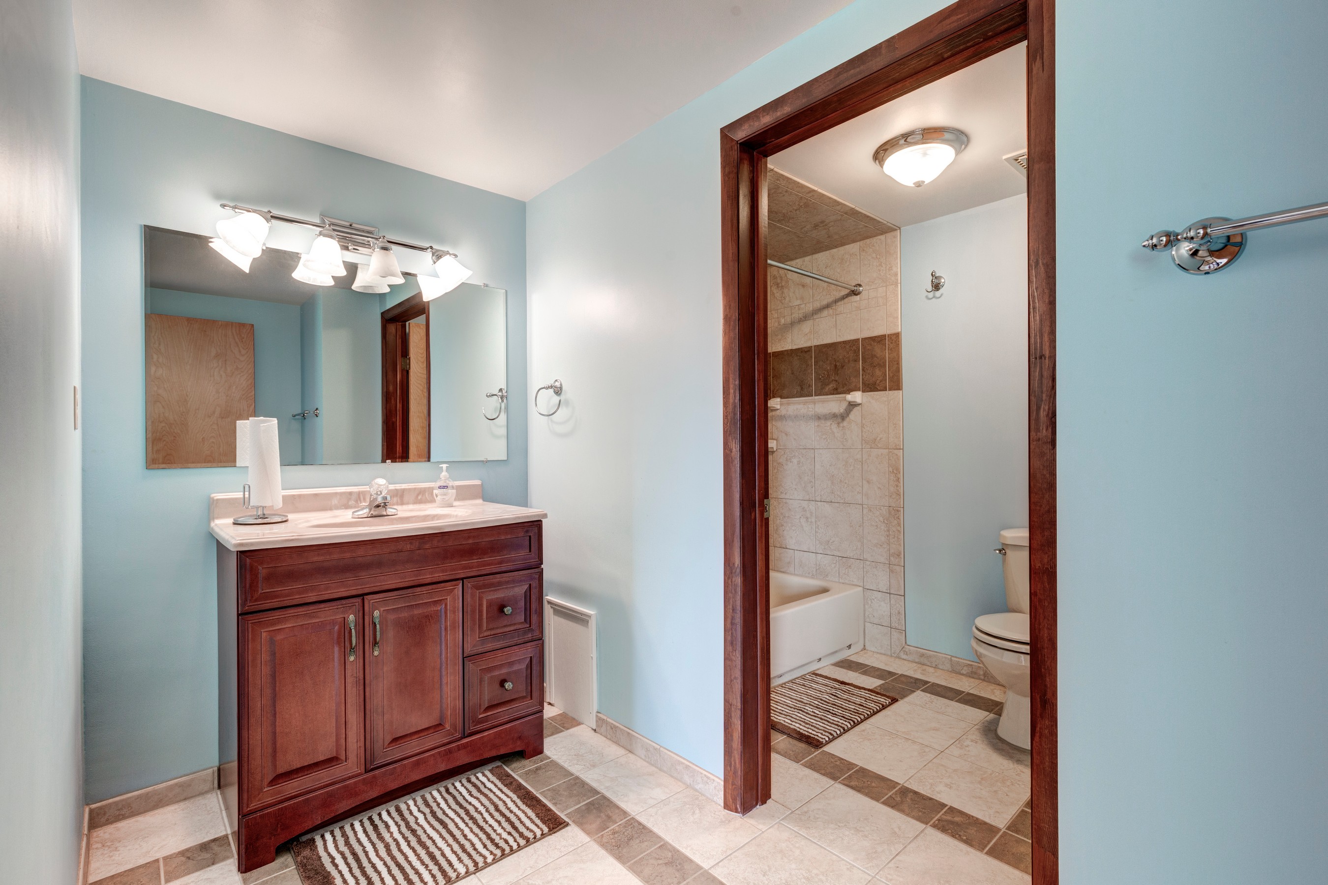  NONE AVAILABLE - 物件實景