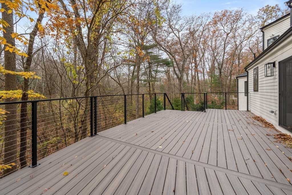 Weston, Massachusetts, 02493, United States, 4 Bedrooms Bedrooms, ,5 BathroomsBathrooms,Residential,For Sale,1989089