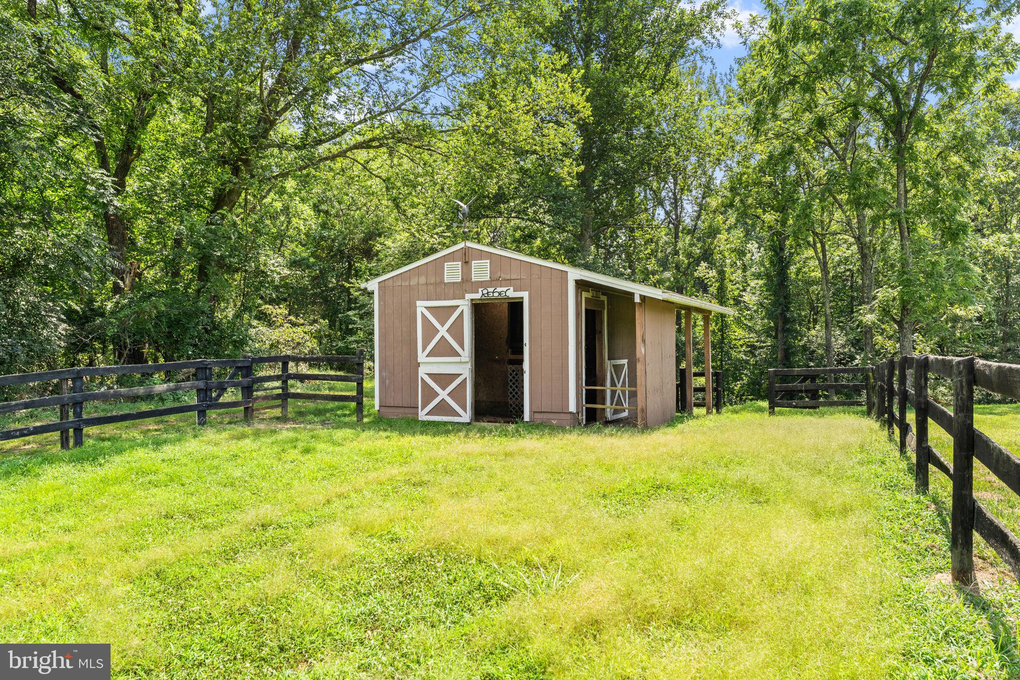 Marshall, Virginia, 20115, United States, 3 Bedrooms Bedrooms, ,2 BathroomsBathrooms,Residential,For Sale,1937903