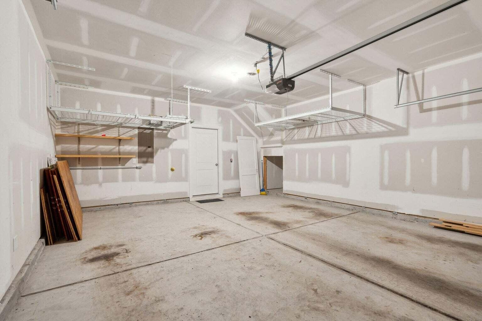 Charleston, South Carolina, 29407, United States, 4 Bedrooms Bedrooms, ,3 BathroomsBathrooms,Residential,For Sale,1866591