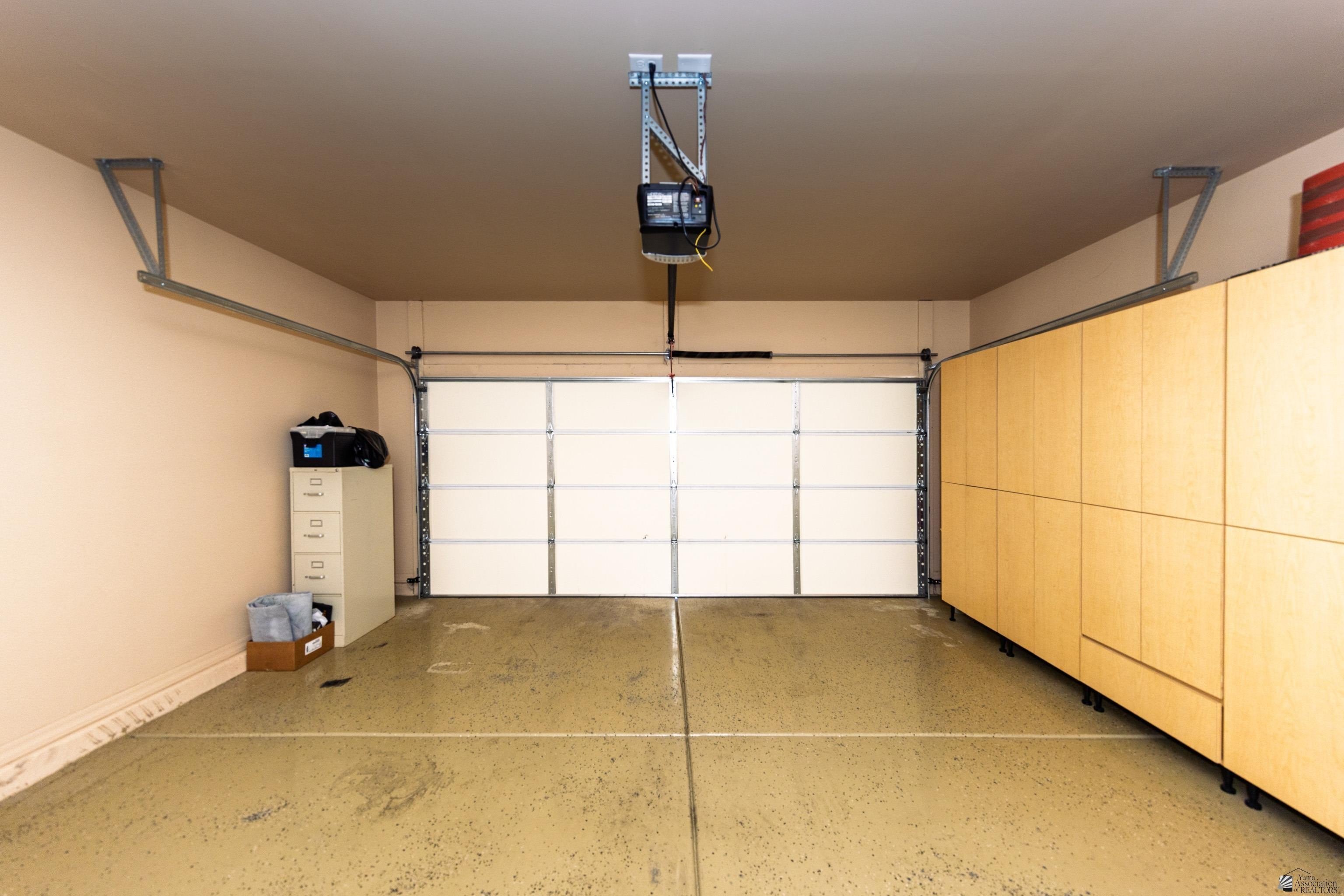 Yuma, Arizona, 85367, United States, 3 Bedrooms Bedrooms, ,1 BathroomBathrooms,Residential,For Sale,1977139