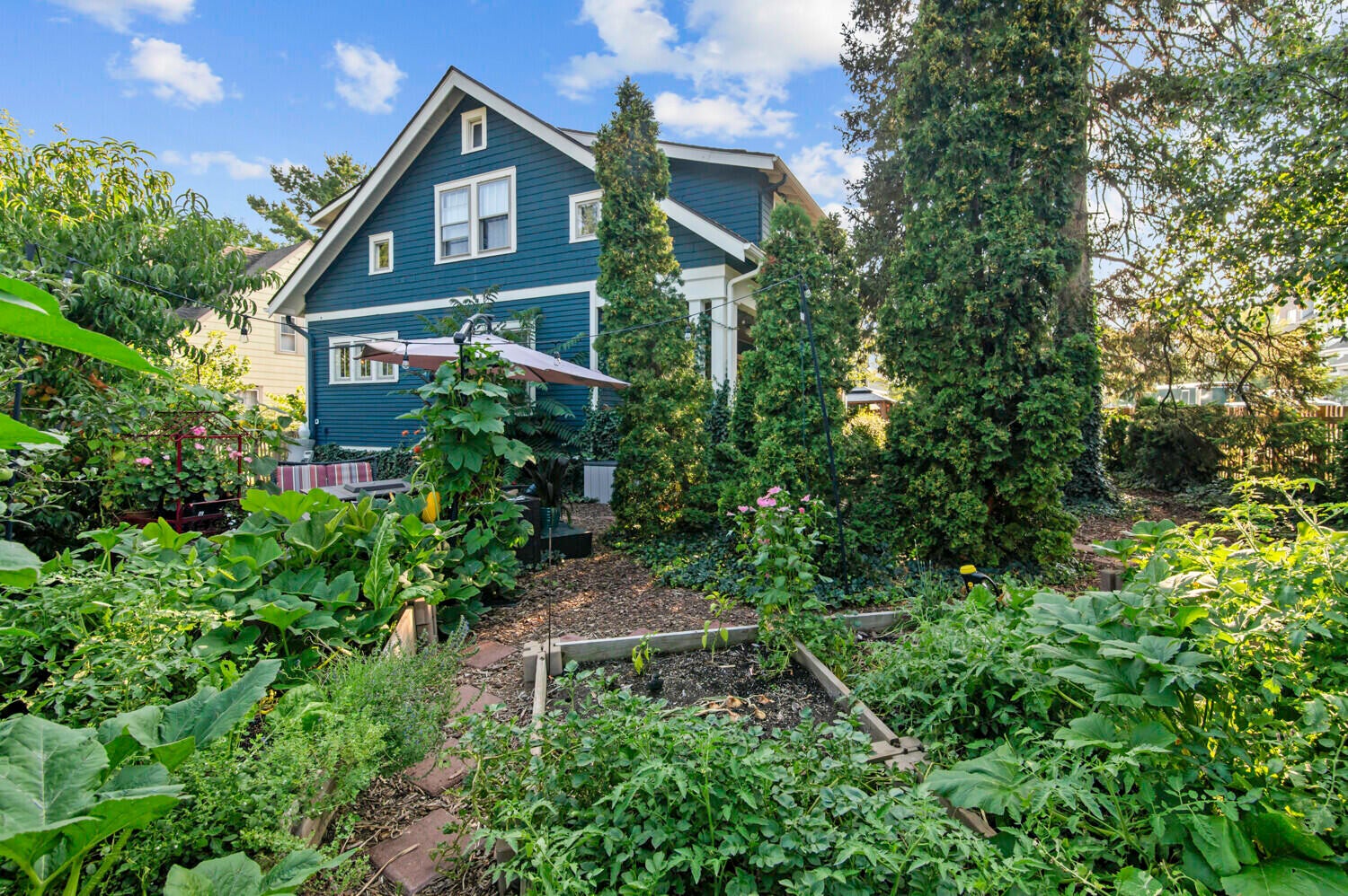 Ann Arbor, Michigan, 48103, United States, 4 Bedrooms Bedrooms, ,3 BathroomsBathrooms,Residential,For Sale,1991262