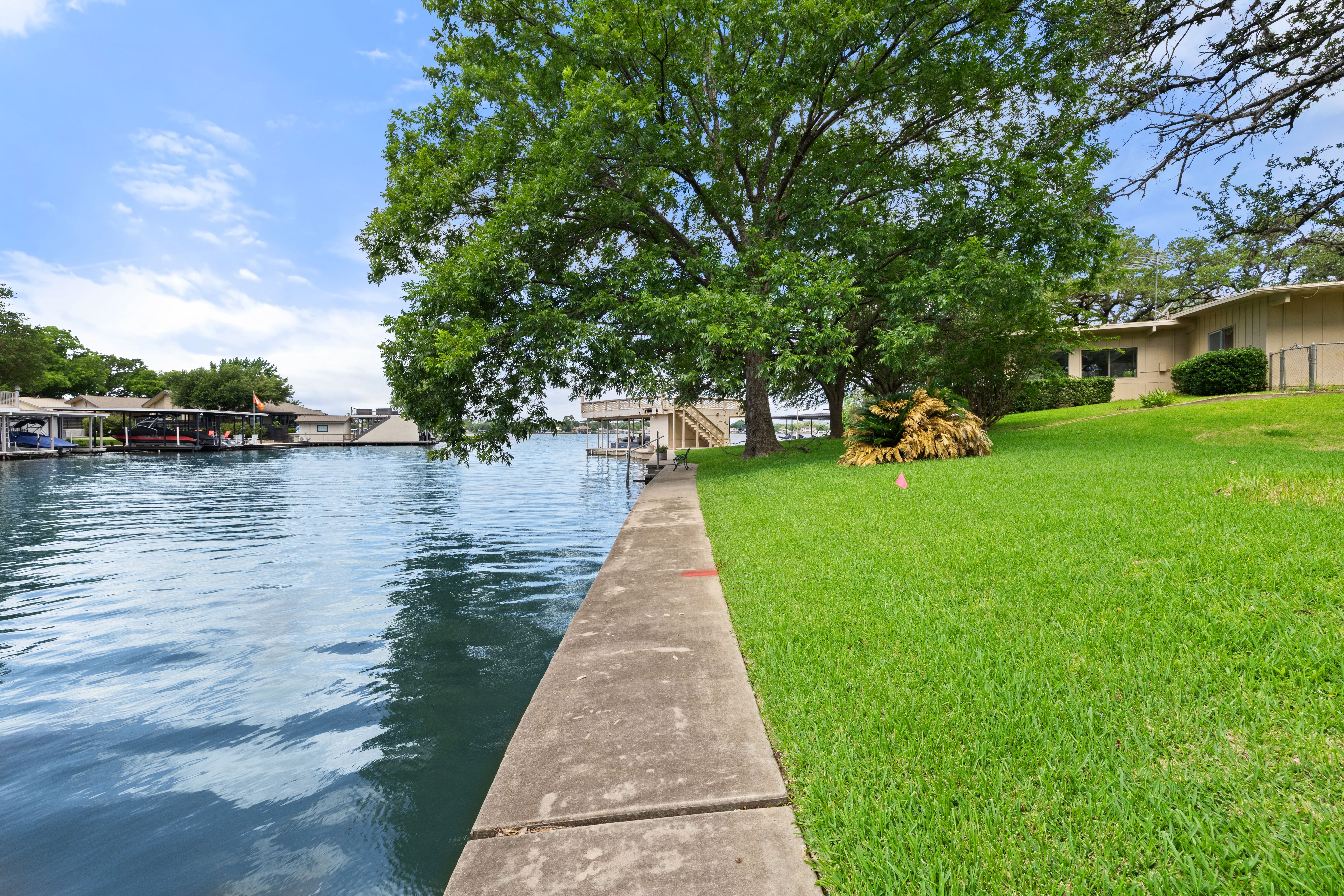  Prime Lake LBJ Waterfront Opportunity - 物件實景