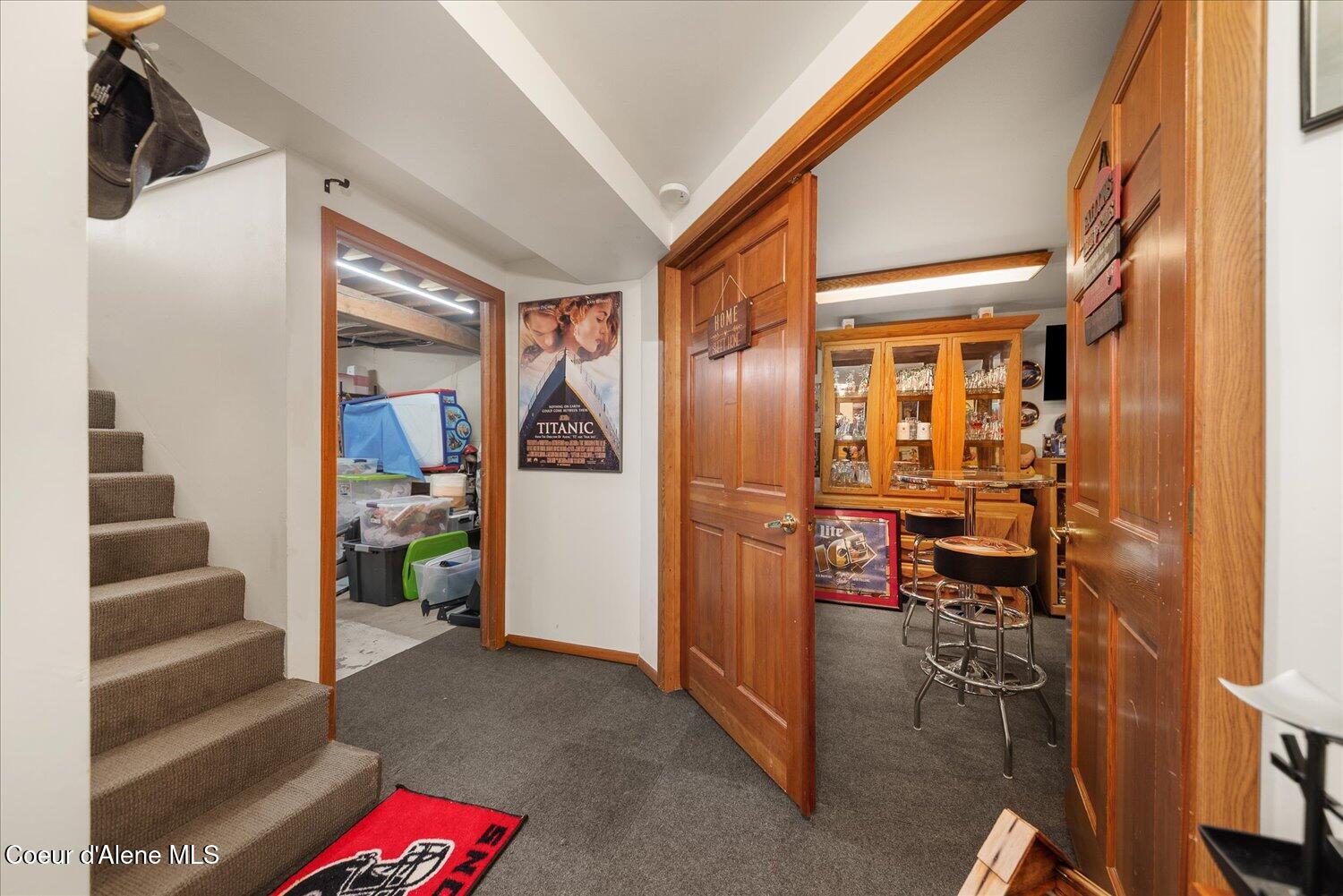 Metaline Falls, Washington, 99153, United States, 5 Bedrooms Bedrooms, ,3 BathroomsBathrooms,Residential,For Sale,1980097