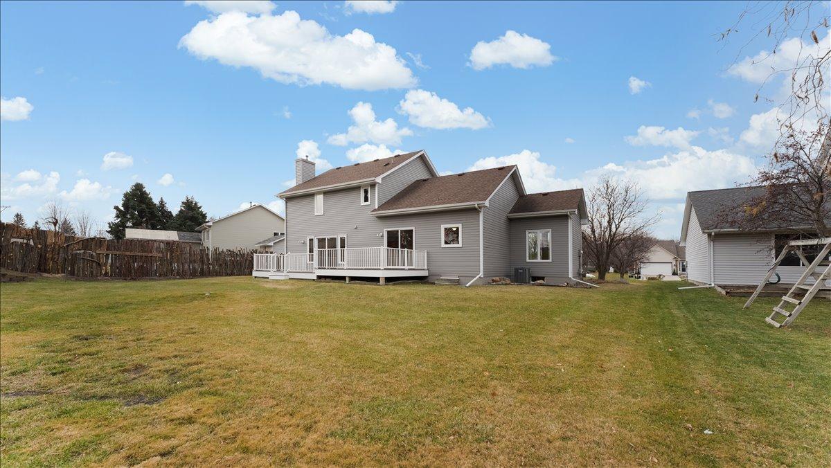 Medina, Minnesota, 55340, United States, 4 Bedrooms Bedrooms, ,2 BathroomsBathrooms,Residential,For Sale,2003439