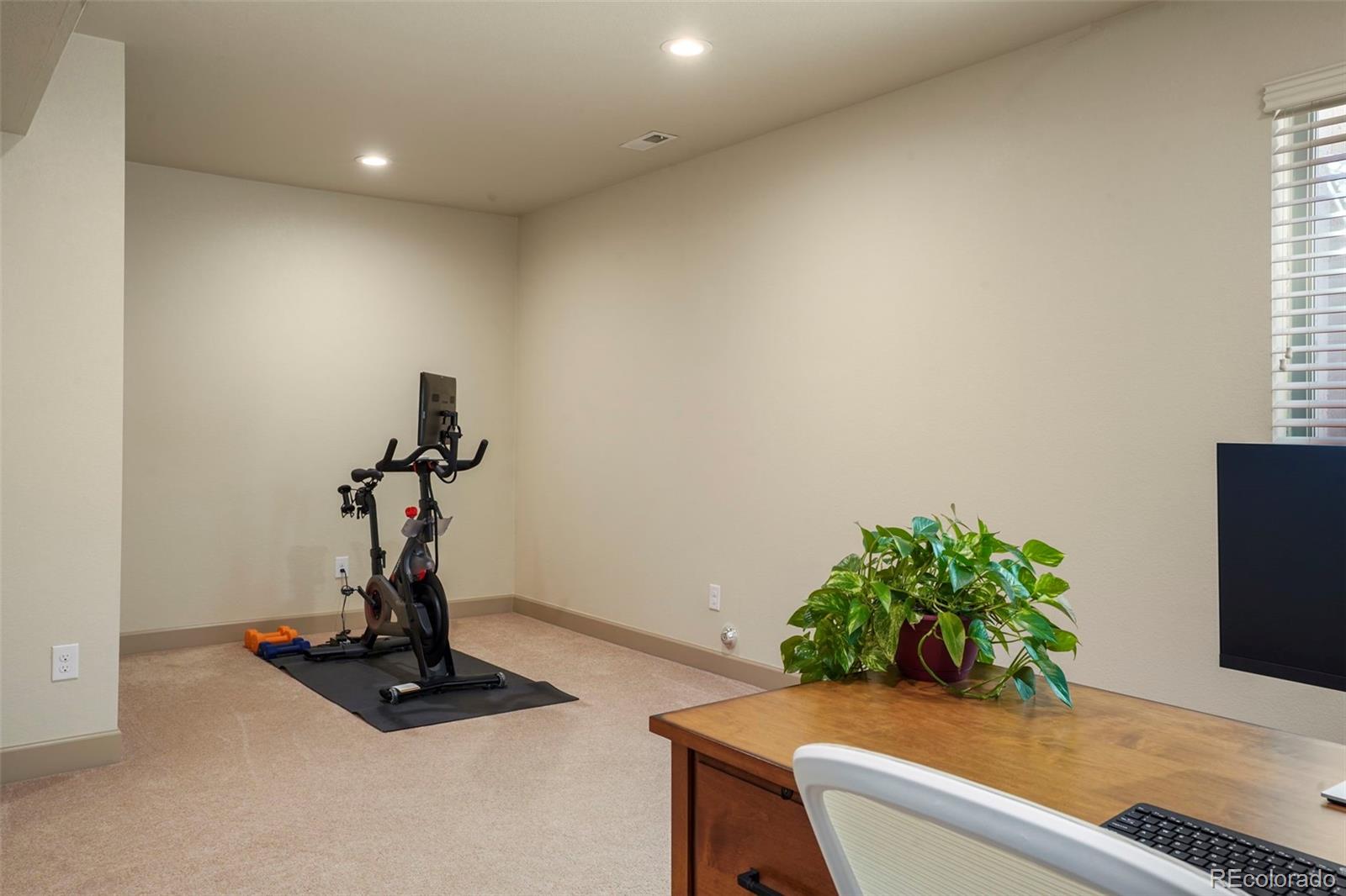 Lakewood, Colorado, 80228, United States, 4 Bedrooms Bedrooms, ,3 BathroomsBathrooms,Residential,For Sale,1791587