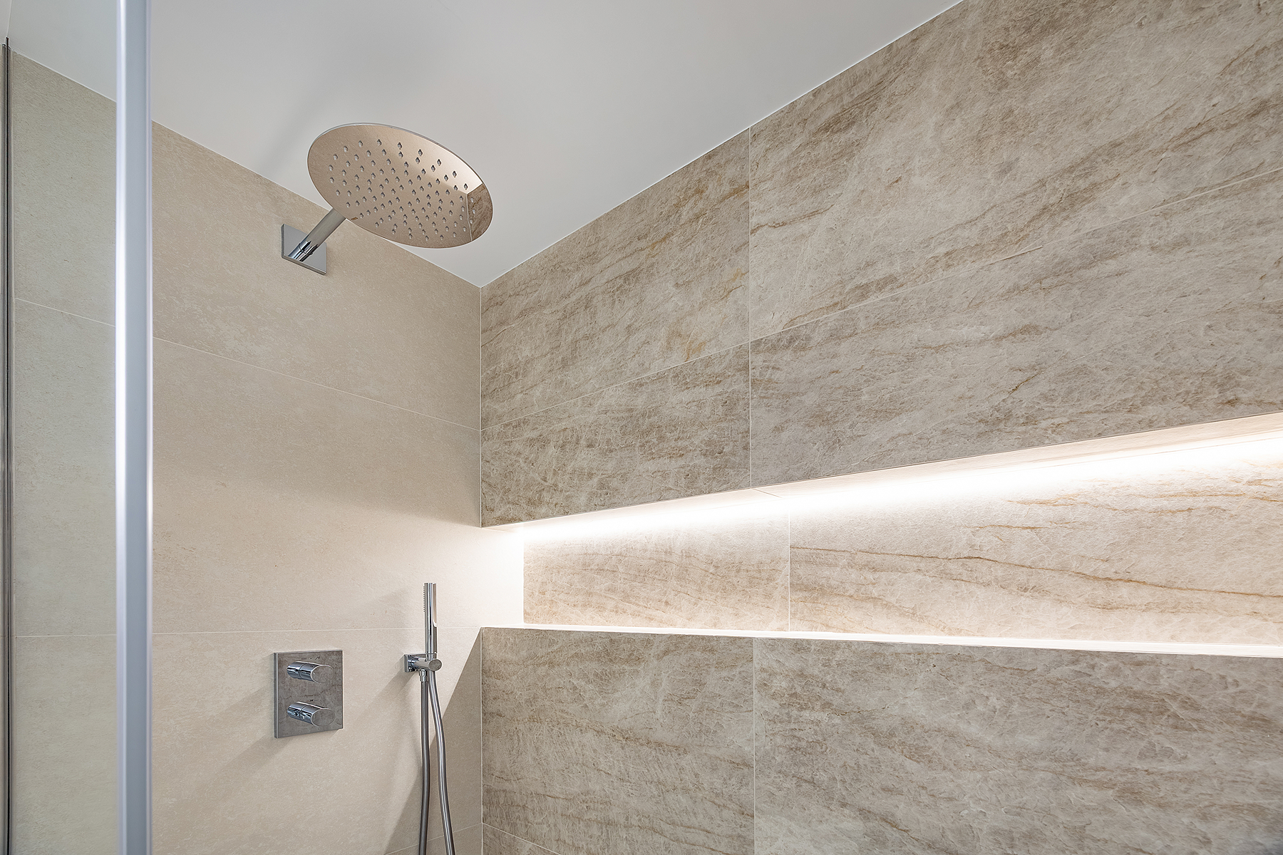  Exclusive renovated Penthouse with terrace near Plaza de Olavide - 物件實景