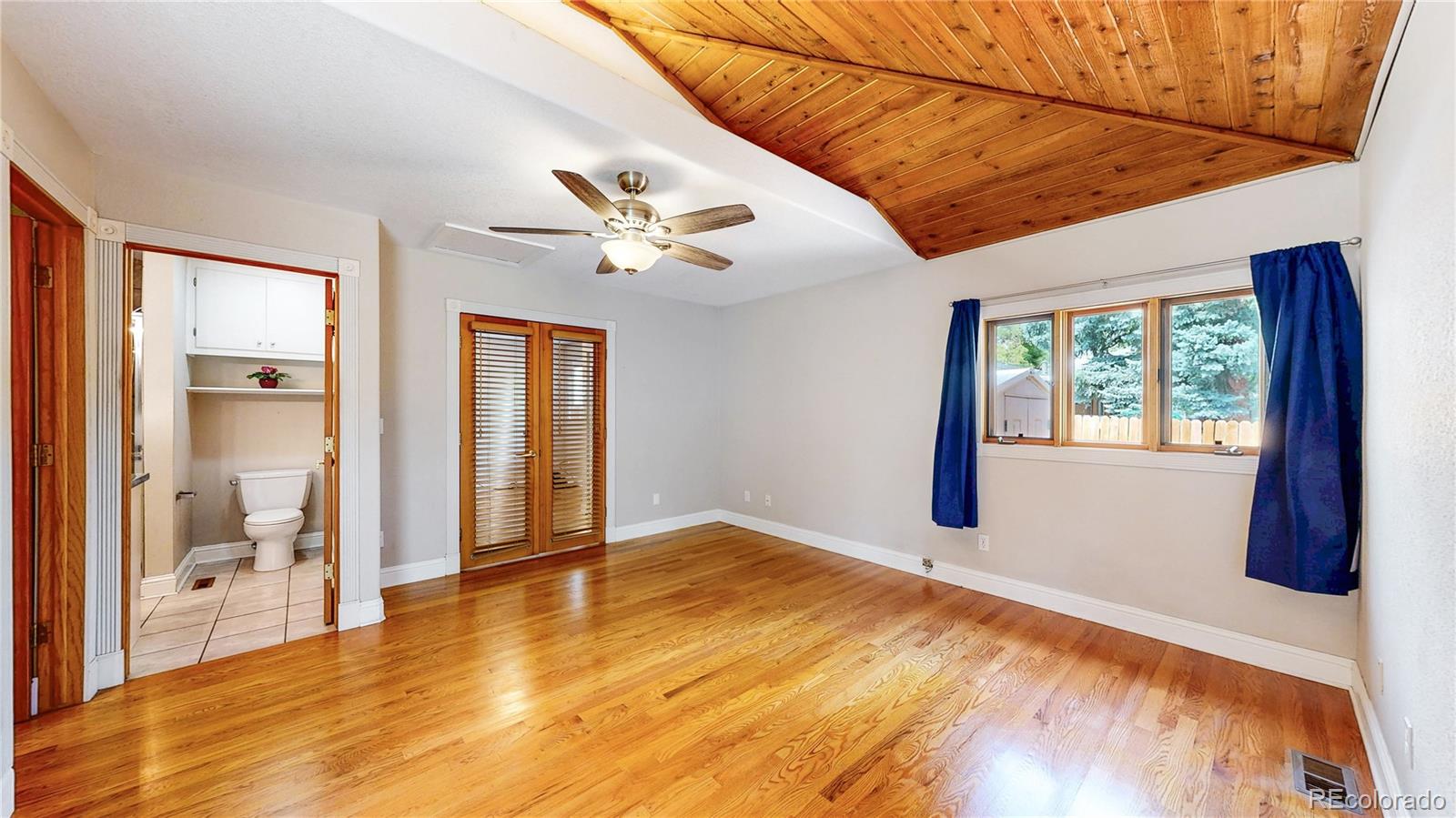 Lakewood, Colorado, 80228, United States, 5 Bedrooms Bedrooms, ,1 BathroomBathrooms,Residential,For Sale,1949485